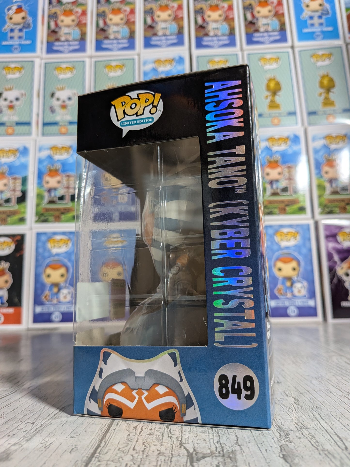 Funko Pop! Star Wars #849 - Ahsoka Tano (Kyber Crystal) (SC2026/9500PCS)