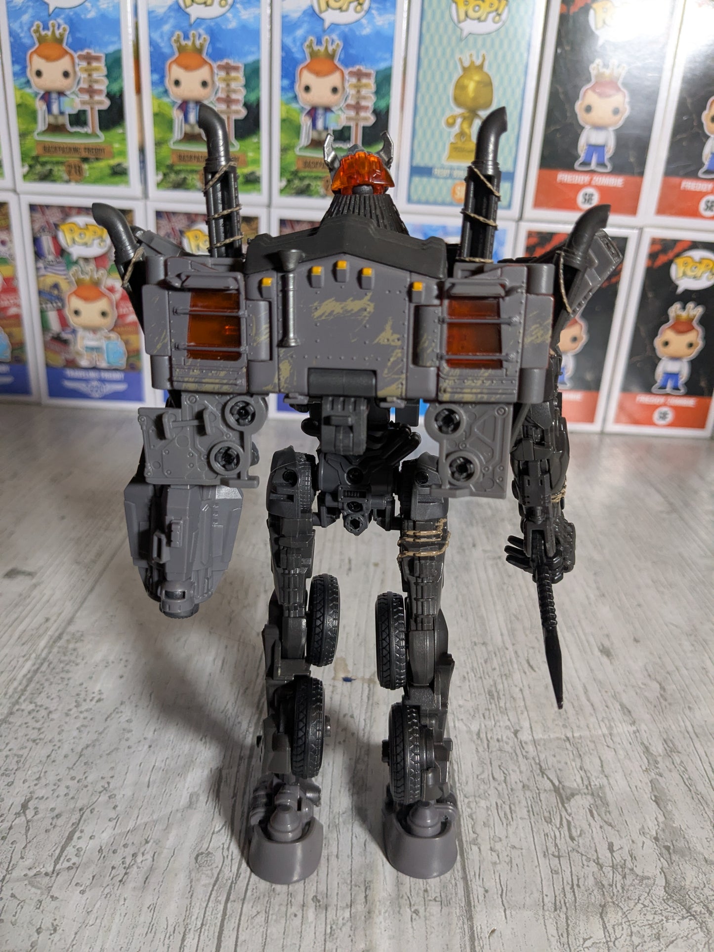 Studio Series 101 : Scourge