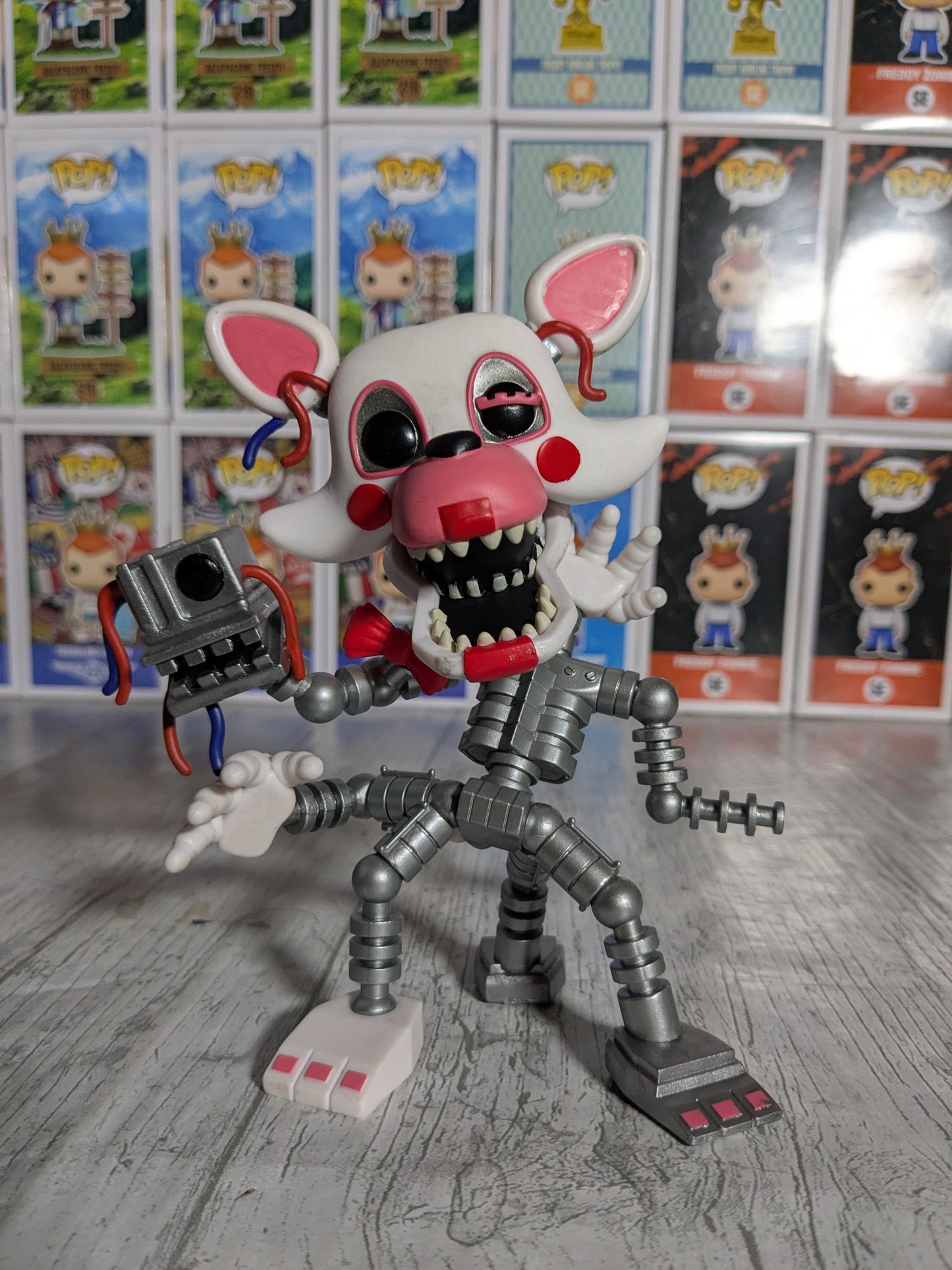 Funko pop 1087 : Mangle (Opened / Damaged Box)