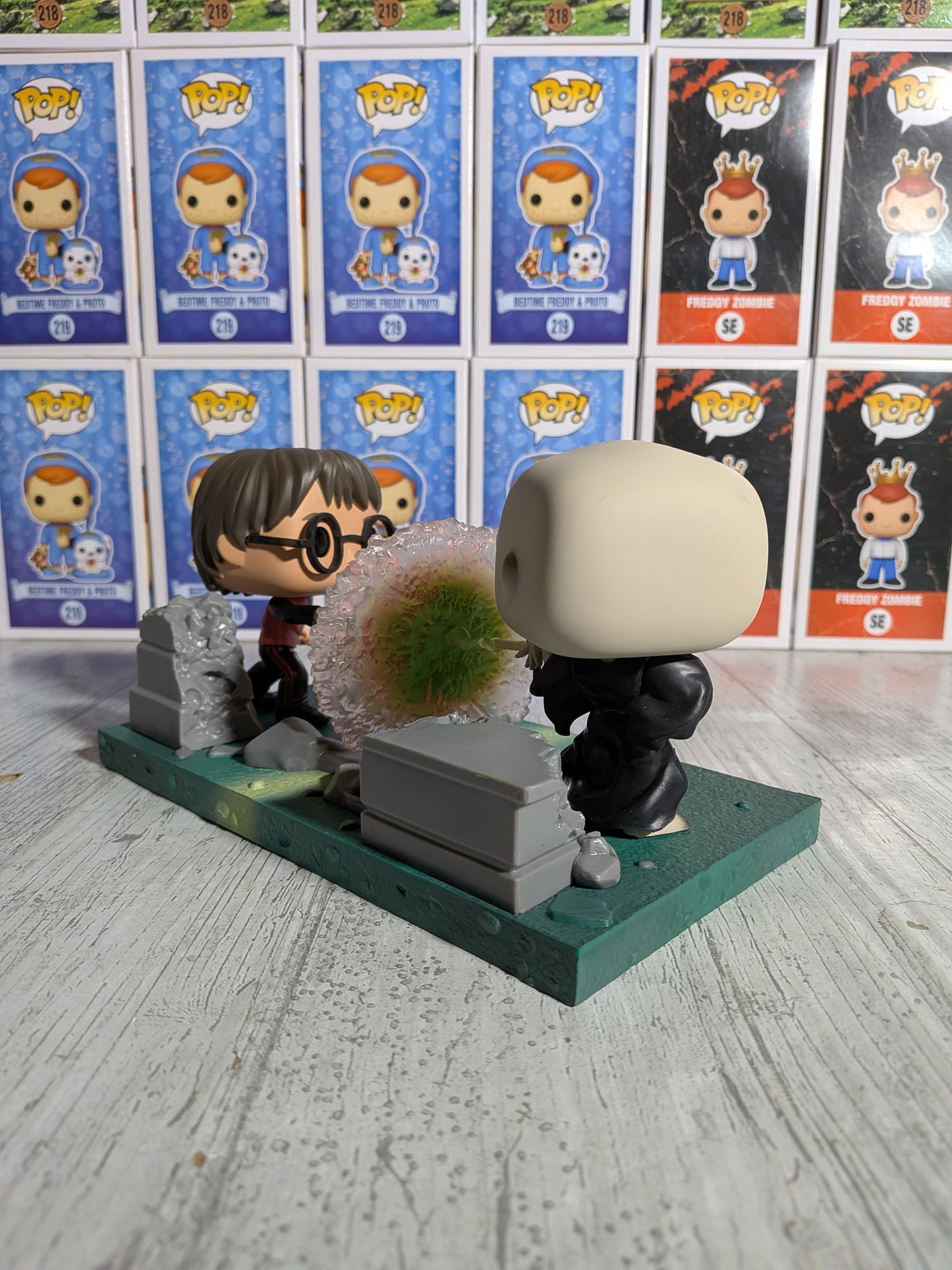 Funko Pop Moment Harry Potter #119 - Harry vs Voldemort (Geöffnete/Beschädigte Verpackung)