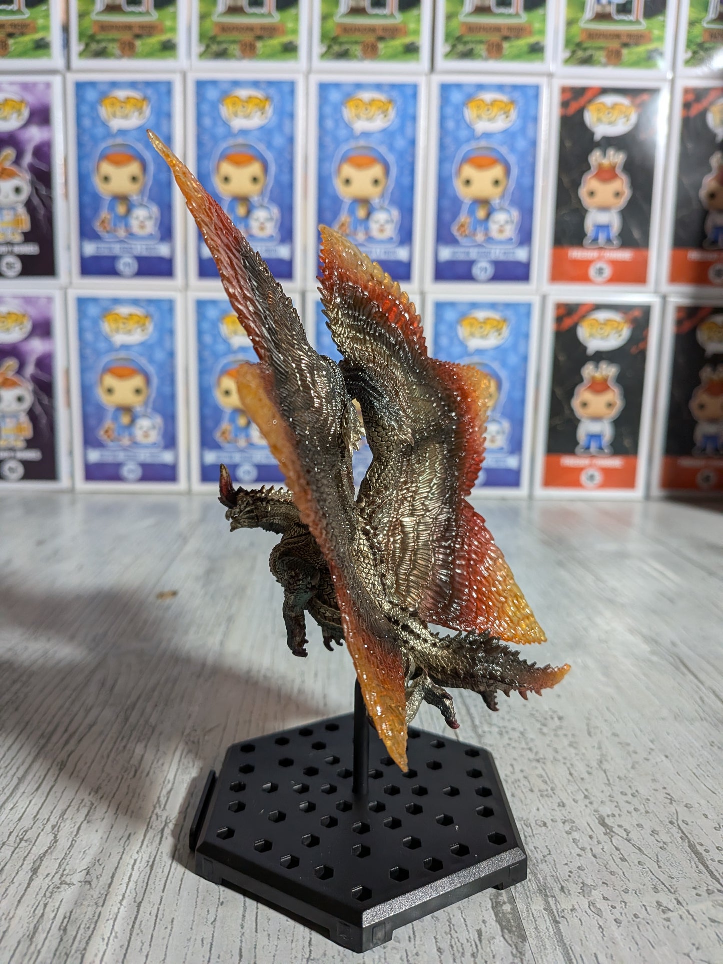 Capcom Figure Builder - CFB Vol. 26 - Monster Hunter Rise Sunbreak - Risen Shagaru Magala - env. 12cm