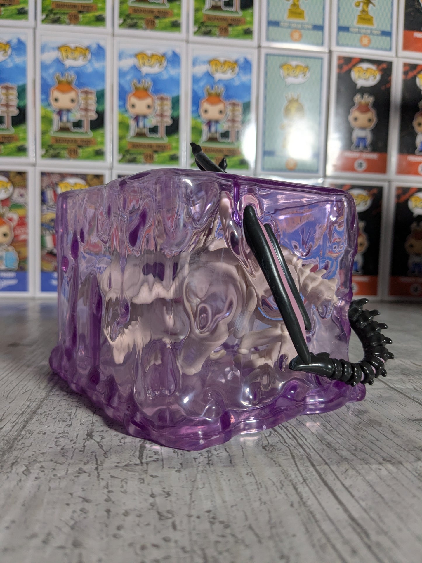 Funko pop 1069 : Gelatinous Cube with Dracolich (Glow/Opened/ Damaged Plastic)