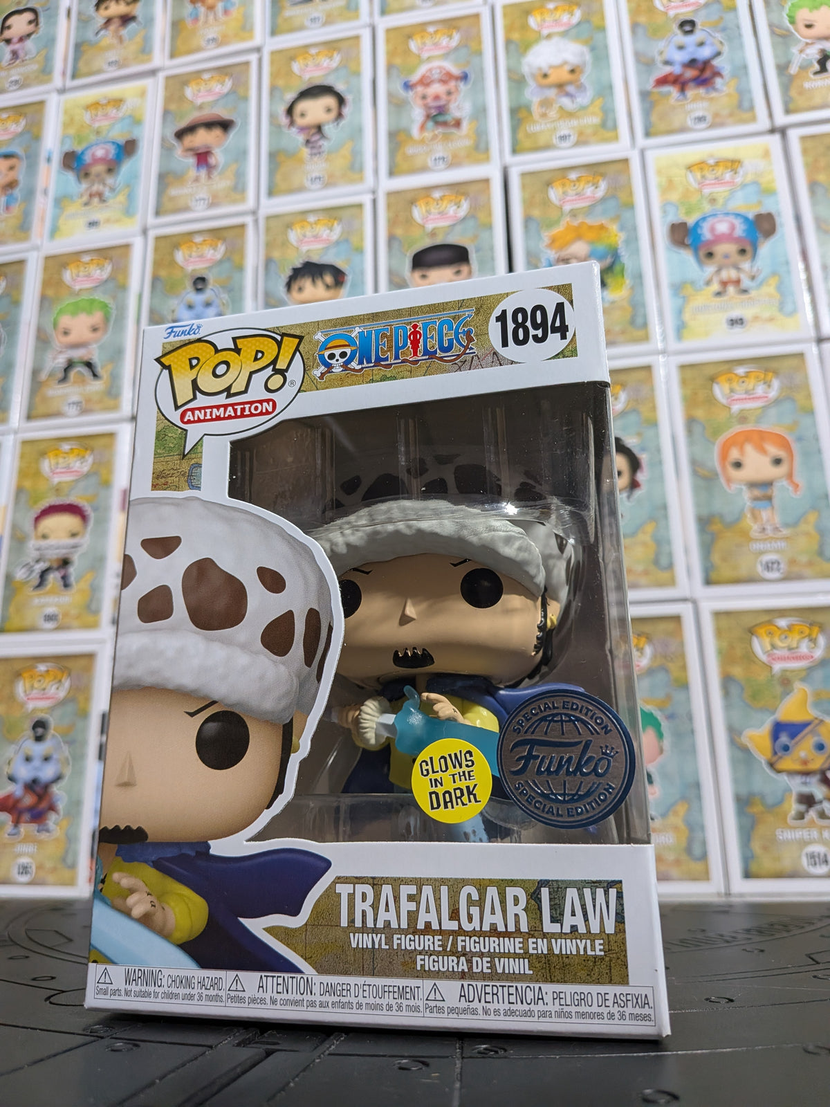 Funko Pop! One Piece #1894 - Trafalgar Law (Glow in the Dark/Special Edition)