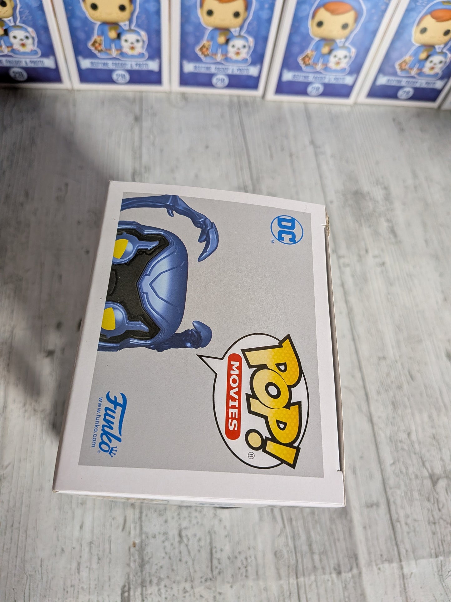 Funko Pop Heroes #1406 - Blue Beetle (Leuchtend)