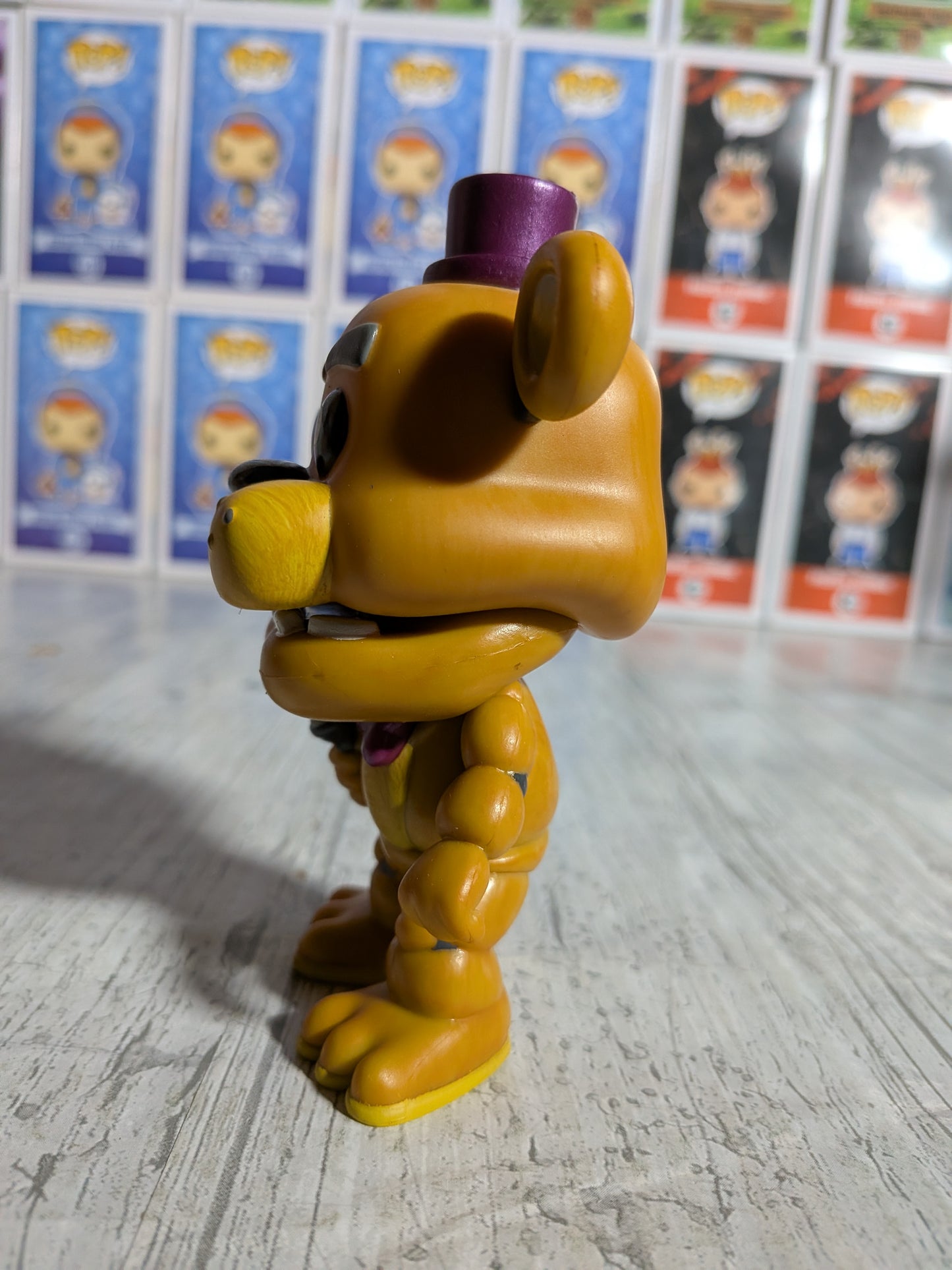 Funko Pop Five Nights at Freddy's #1150 – Fredbear (9500 Stück/Geöffnet/Beschädigter Kunststoff)