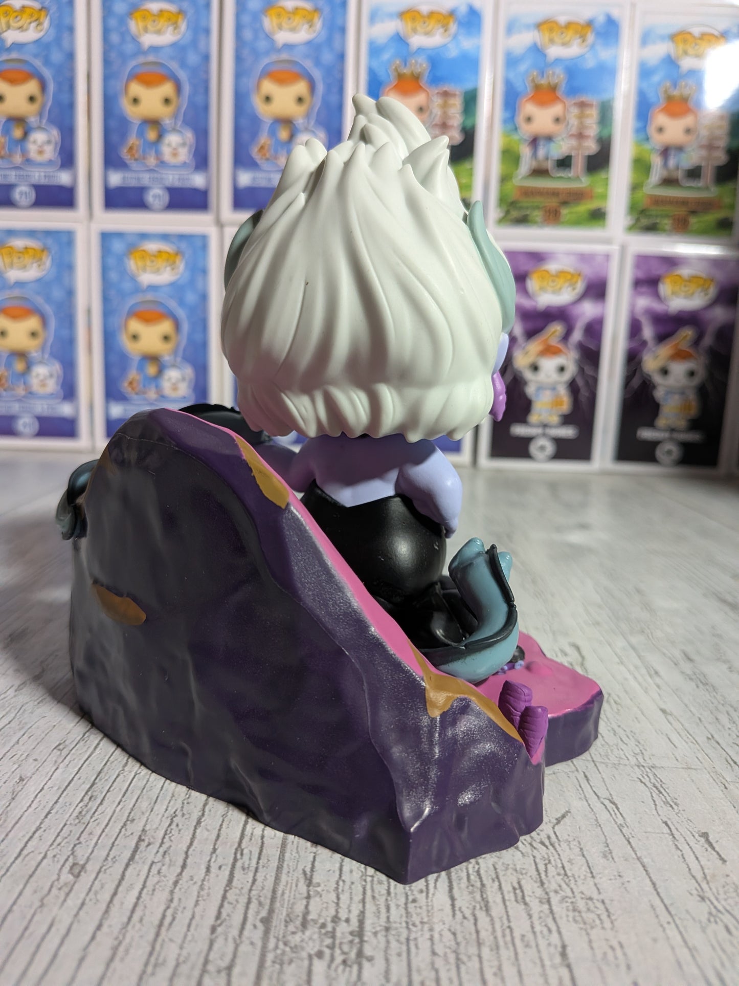 Funko Pop Disney #1208 - Ursula with Eels