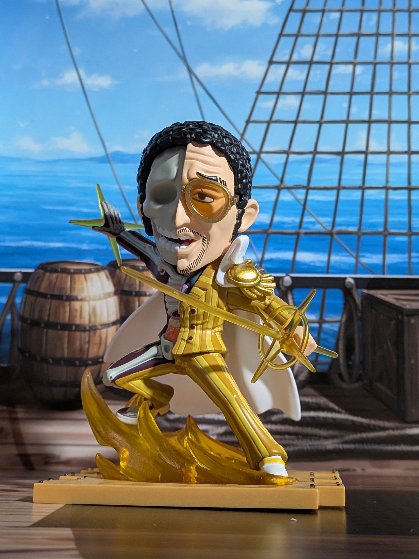 Mighty Jaxx - One Piece Freeny's Hidden Dissectibles Marines Edition - Borsalino / Kizaru (~10cm)
