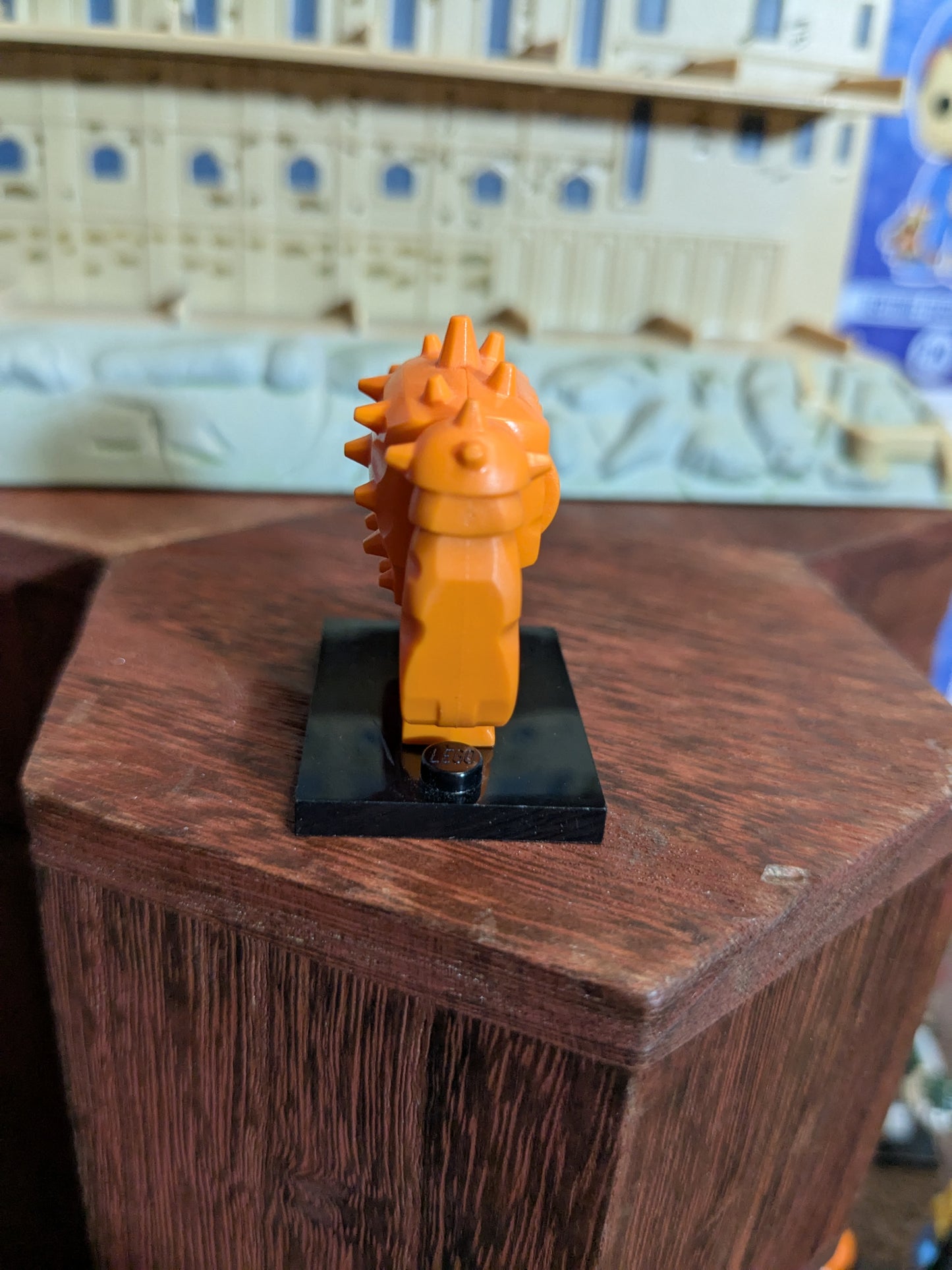 Lego Minifigures : Chunk