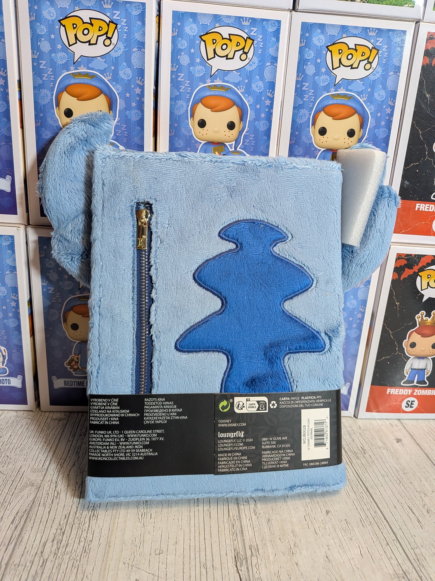 Loungefly Disney - Stitch Plüsch-Sherpa Cosplay Nachfüllbares Notizbuch