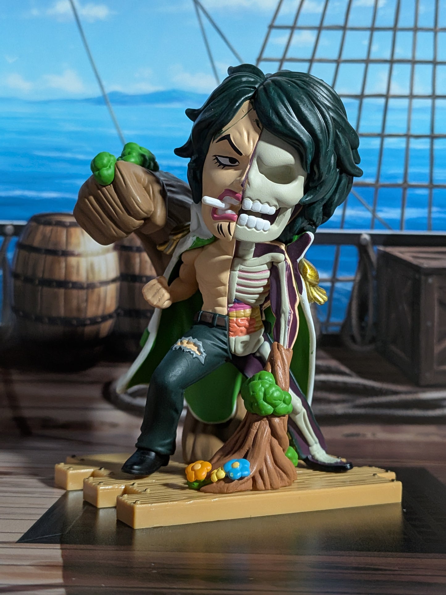 Mighty Jaxx - One Piece Freeny's Hidden Dissectibles Edizione Marines - Aramaki / Ryokugyu (~10cm)