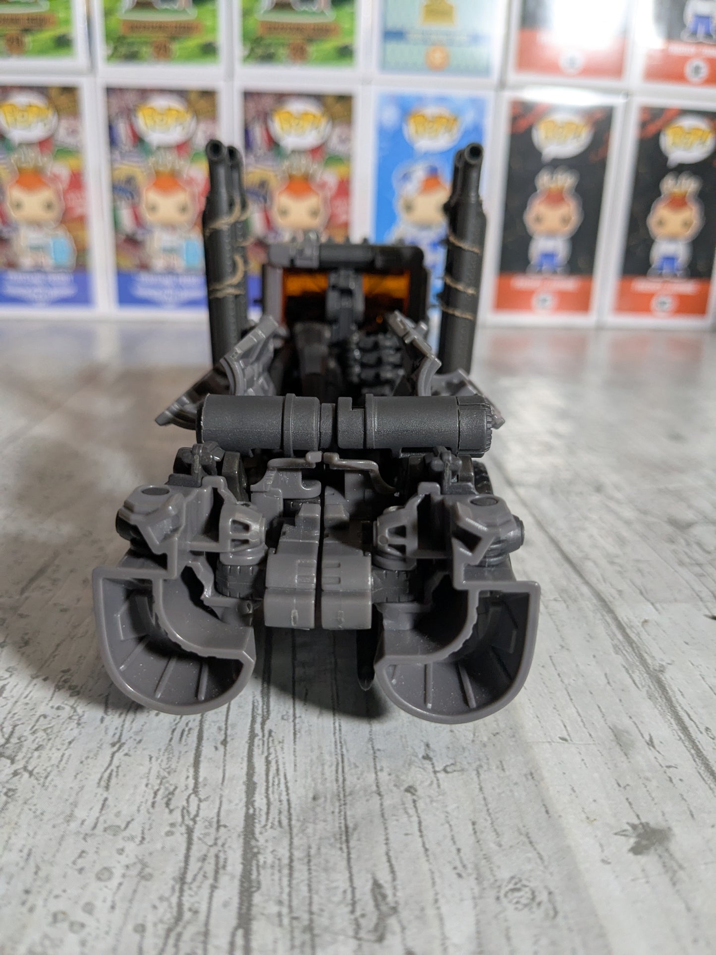 Studio Series 101 : Scourge