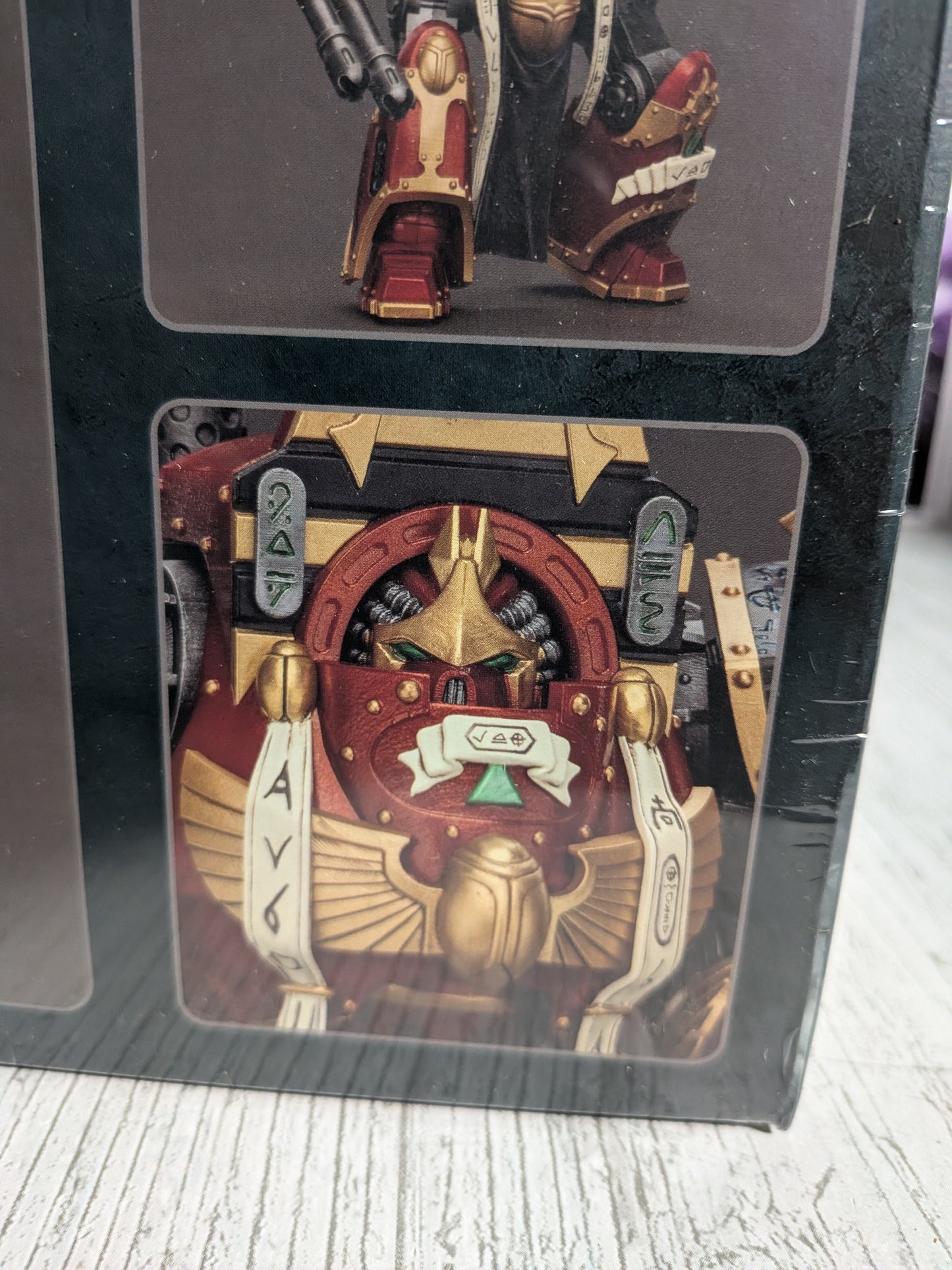 JoyToy Warhammer The Horus Heresy – Thousand Sons Contemptor-Osiron Dreadnought mit Gravis-Sturmkanone (30,2cm)