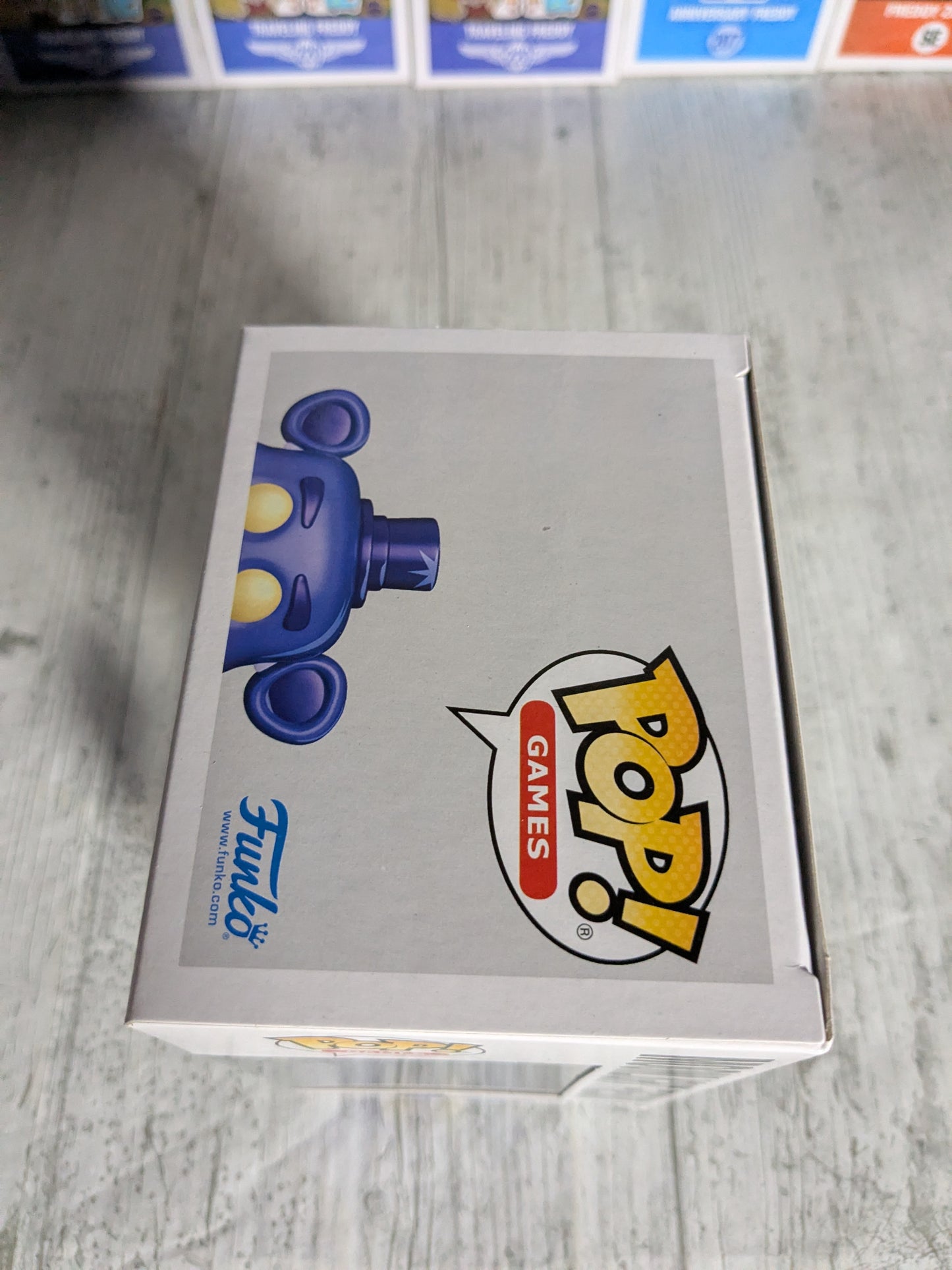 Funko pop 969 : Moonlight Freddy (AE)