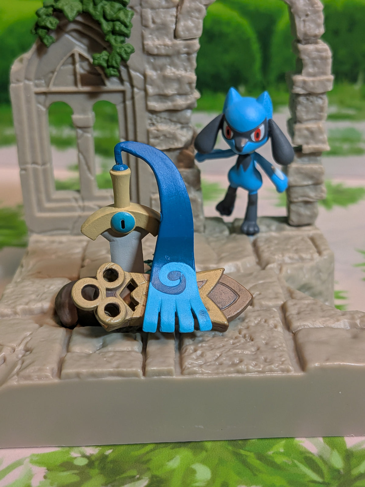 Re-Ment Pokémon: Diorama Collection - Ancient Castle Ruins - Riolu & Monorpale | Riolu & Honedge | Riolu & Hitotsuki (~10cm)