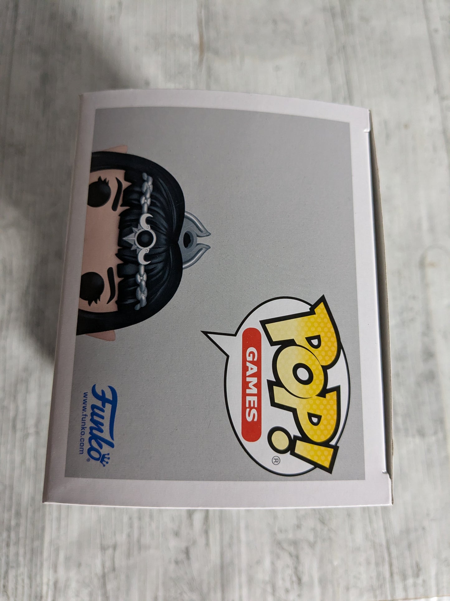 Funko pop 1016 - Shadowheart with Artifact