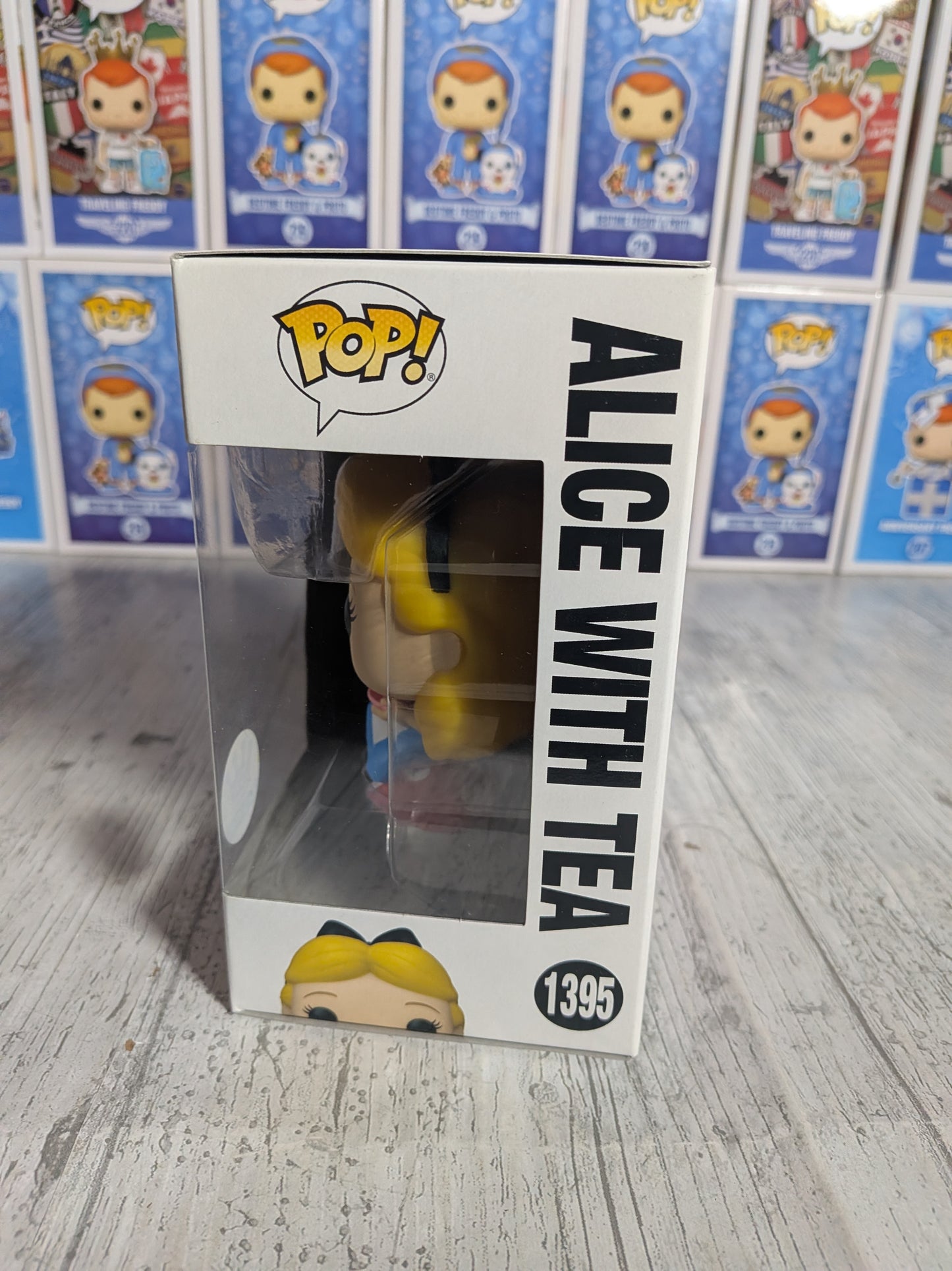 Funko Pop Alice im Wunderland #1395 – Alice mit Tee