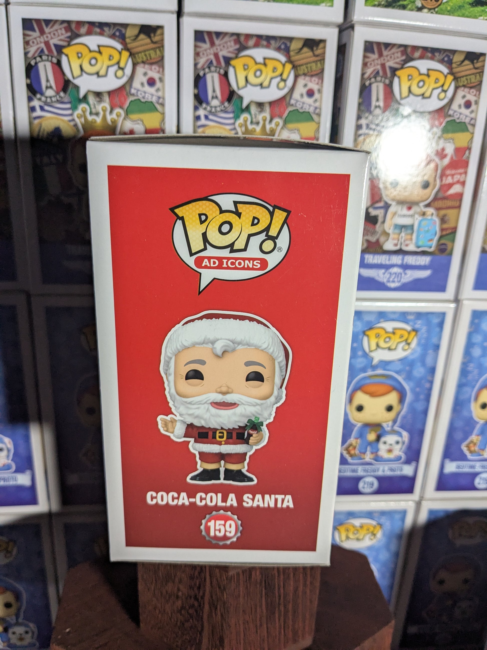 Funko pop 159 : Coca-Cola Santa 🎅🏼 - CapyToys