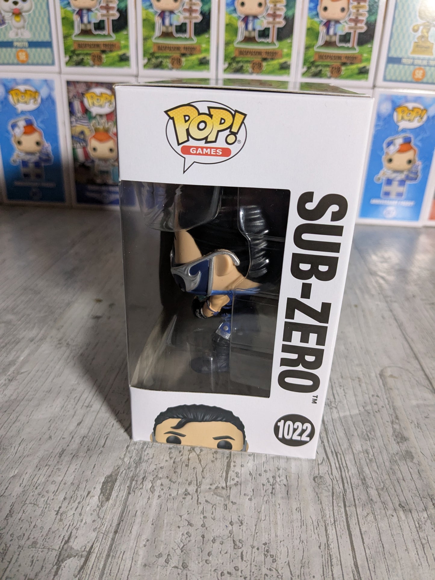 Funko pop 1022 : Sub-Zero (Damaged Box)