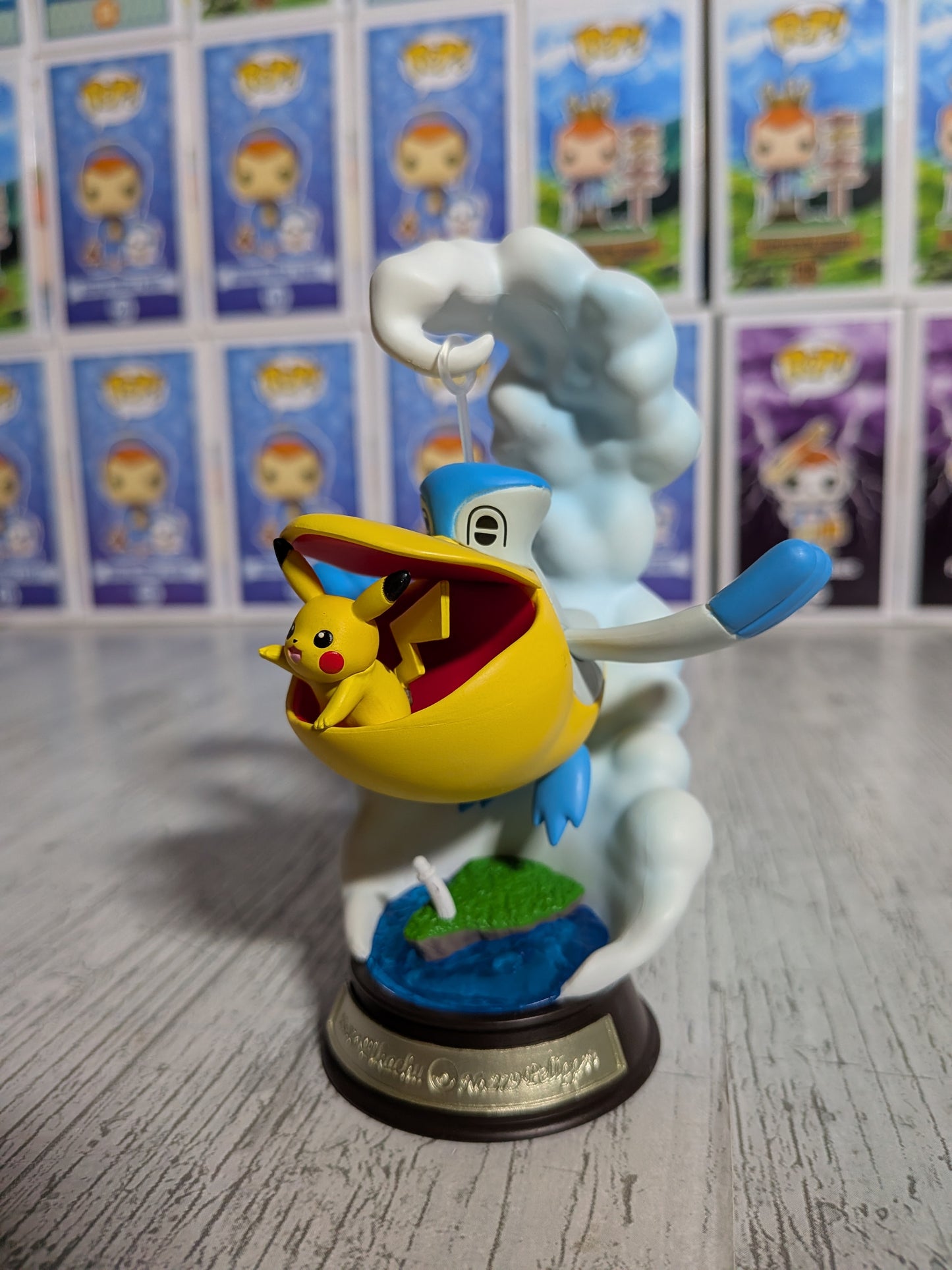 Re-Ment Pokémon Swing Vignette Collection Vol.3 - Pikachu & Bekipan | Pelipper (~10cm)