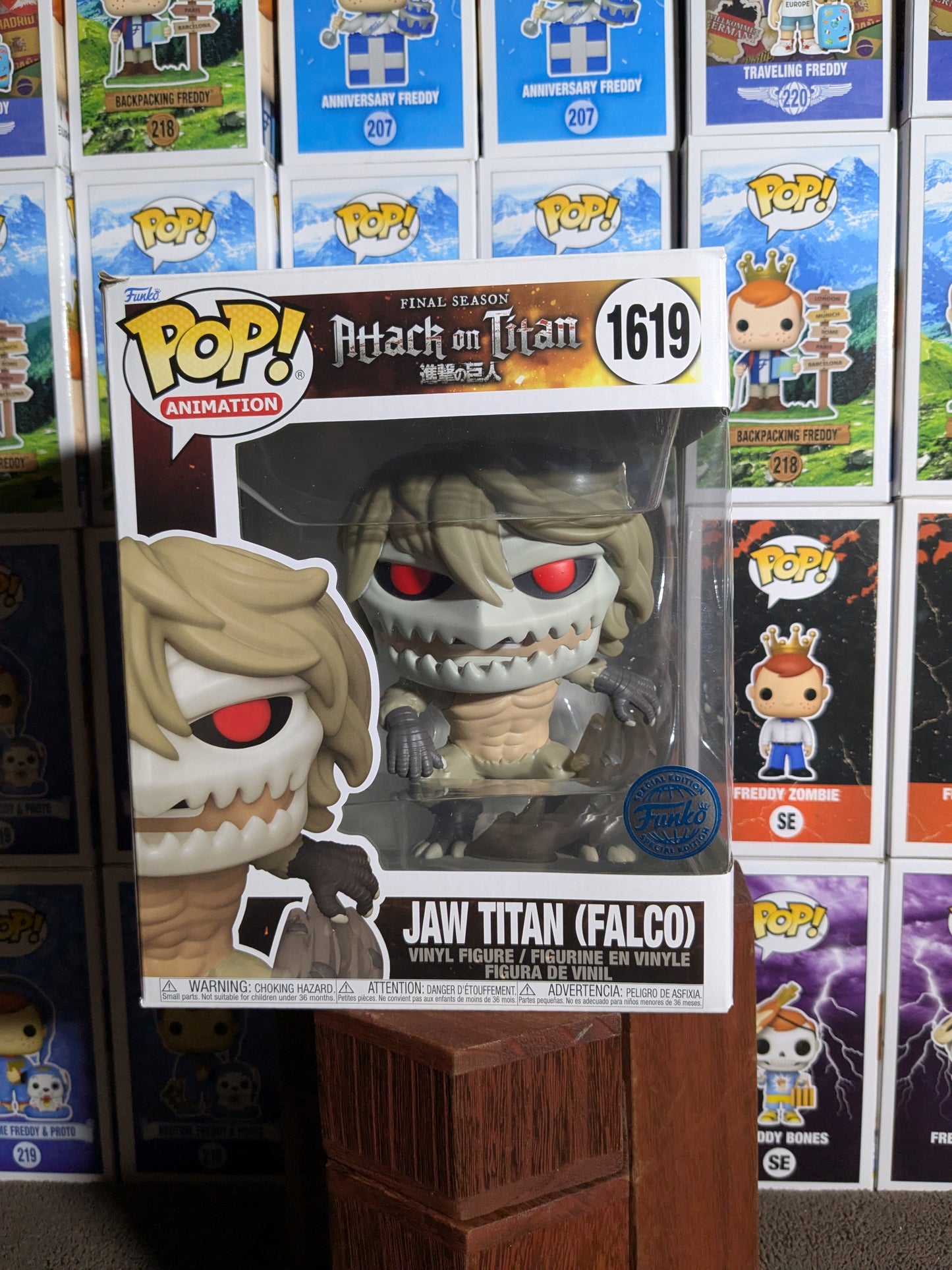 Funko pop 1619 : Jaw Titan (Damaged Box / Opened)