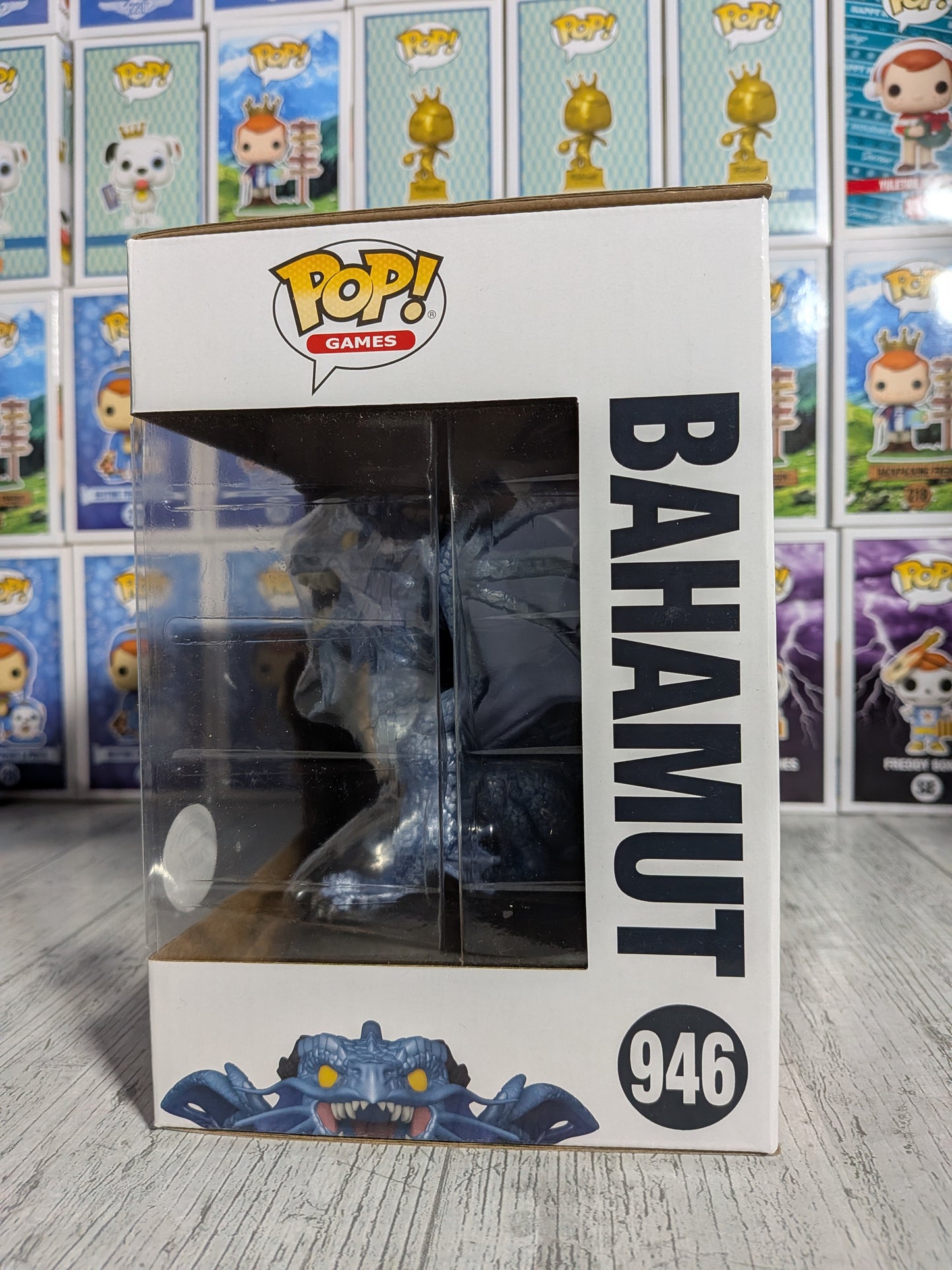 Funko Pop Games Dungeons &amp; Dragons #946 - Bahamut