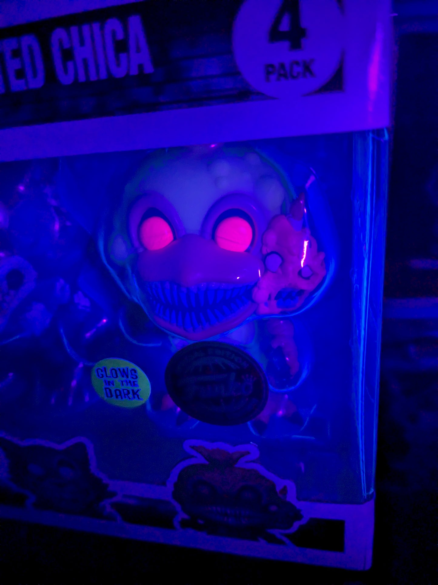 Funko Pop: Twisted Freddy / Twisted Bonnie / Twisted Wolf / Twisted Chica (leuchtend)