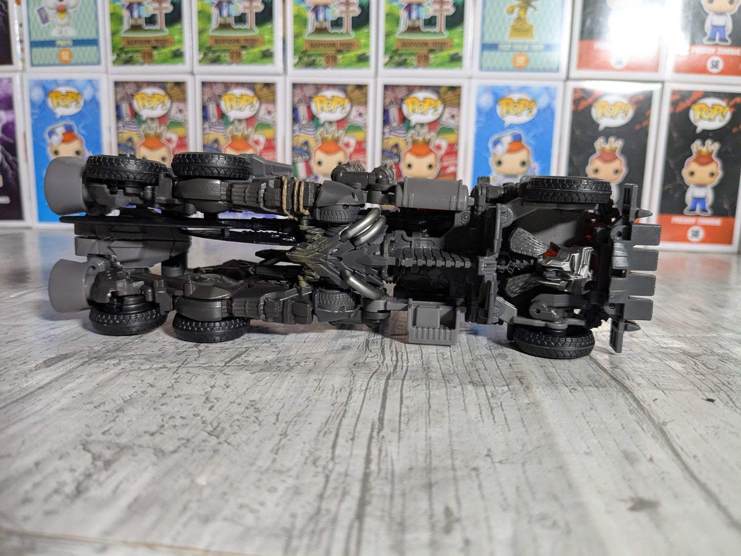 Studio Series 101 : Scourge
