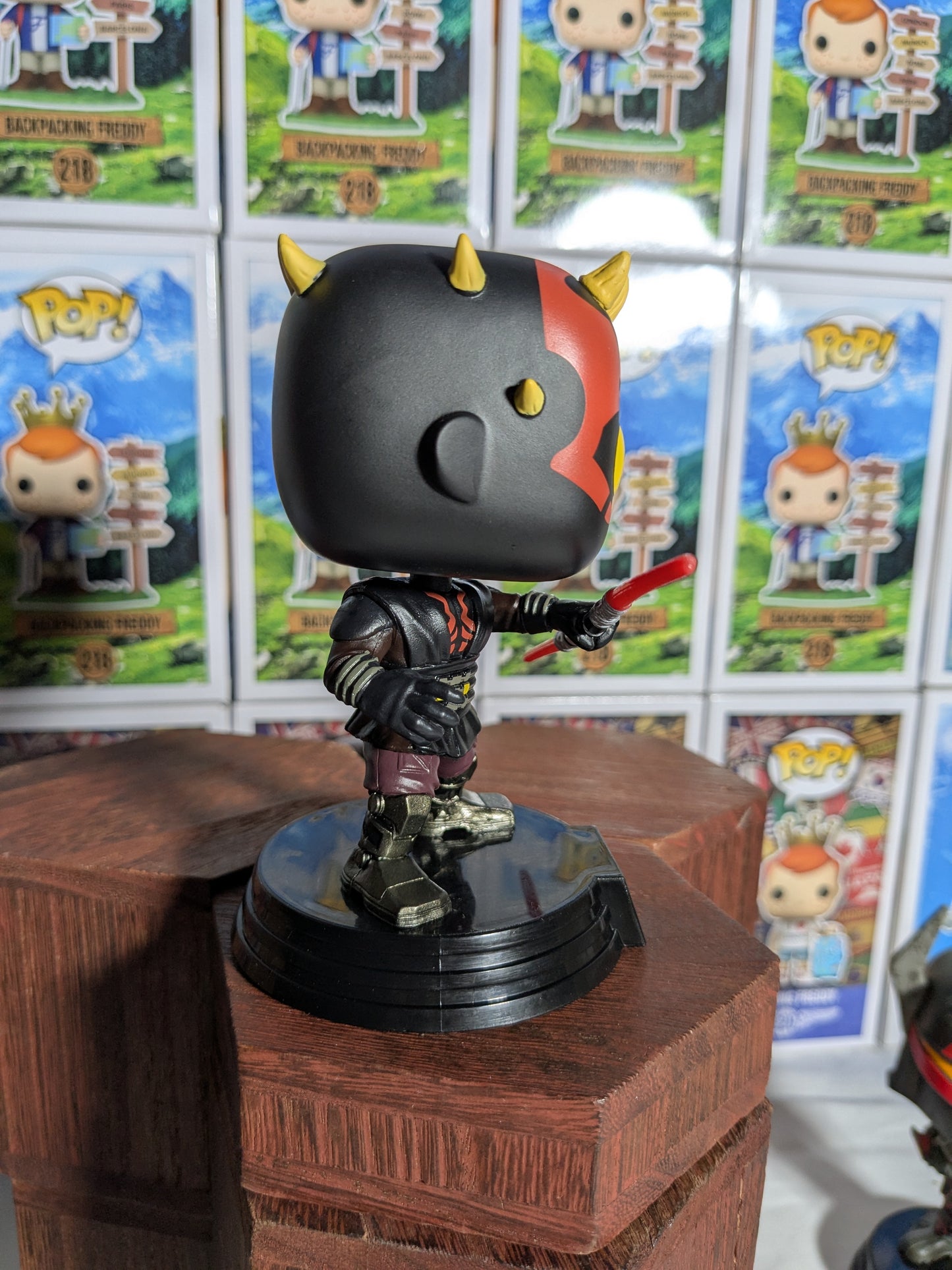 Funko pop : Darth Maul & Gar Saxon (Glow/Damaged Box/Opened)