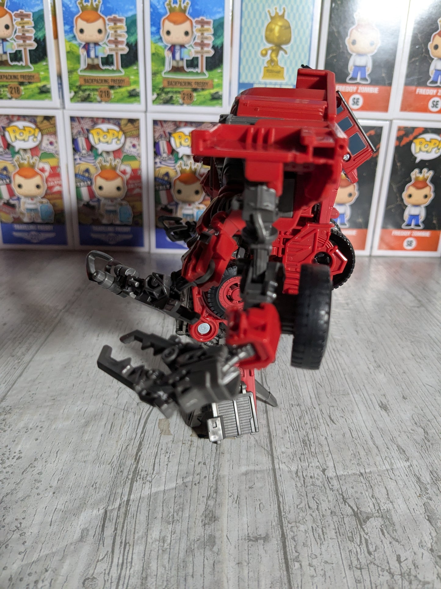 Studio Series 66 : Overload