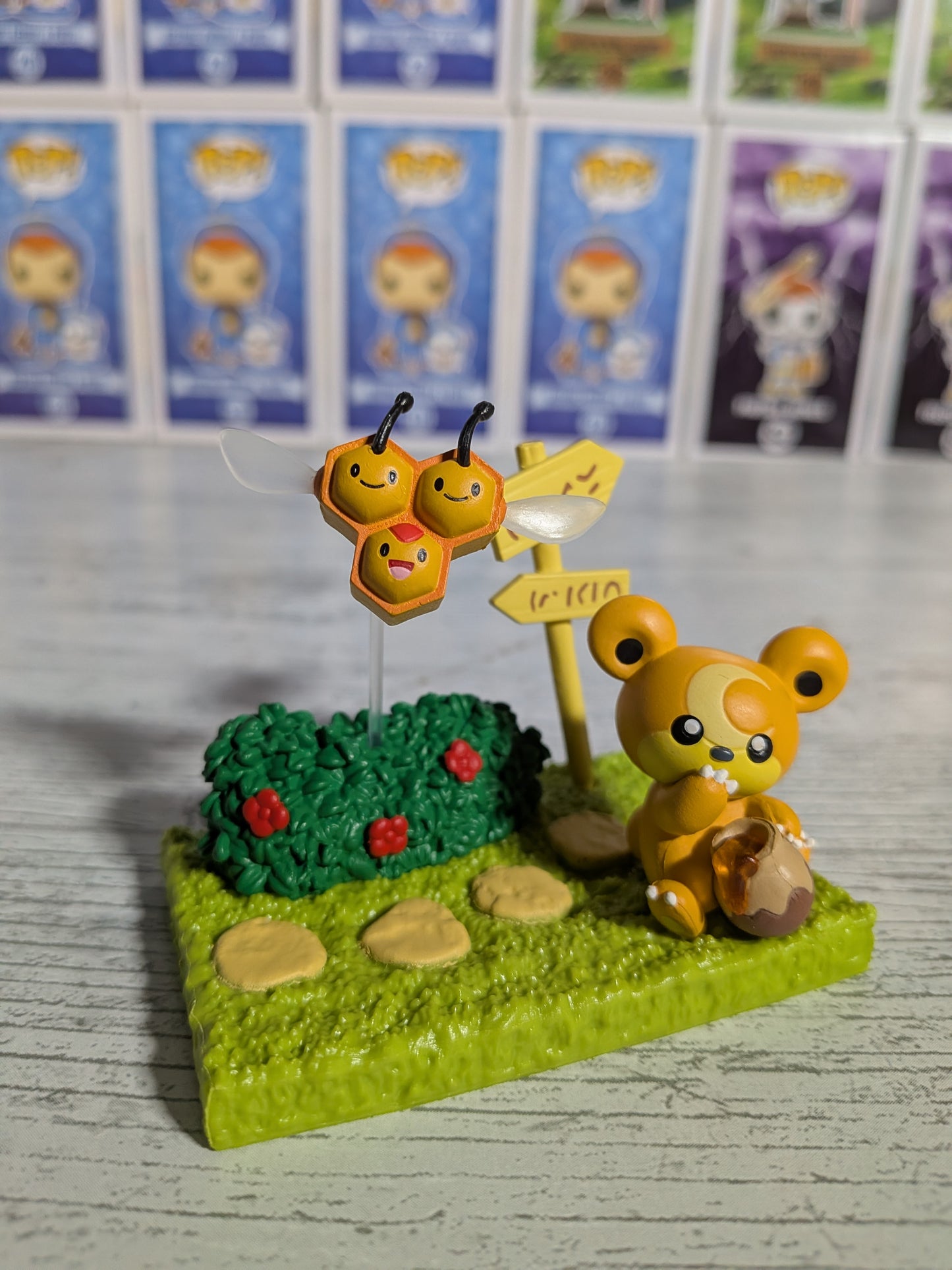 Re-Ment Pokémon - Teddiursa & Apitrini / Combee - Pokémon Garden
