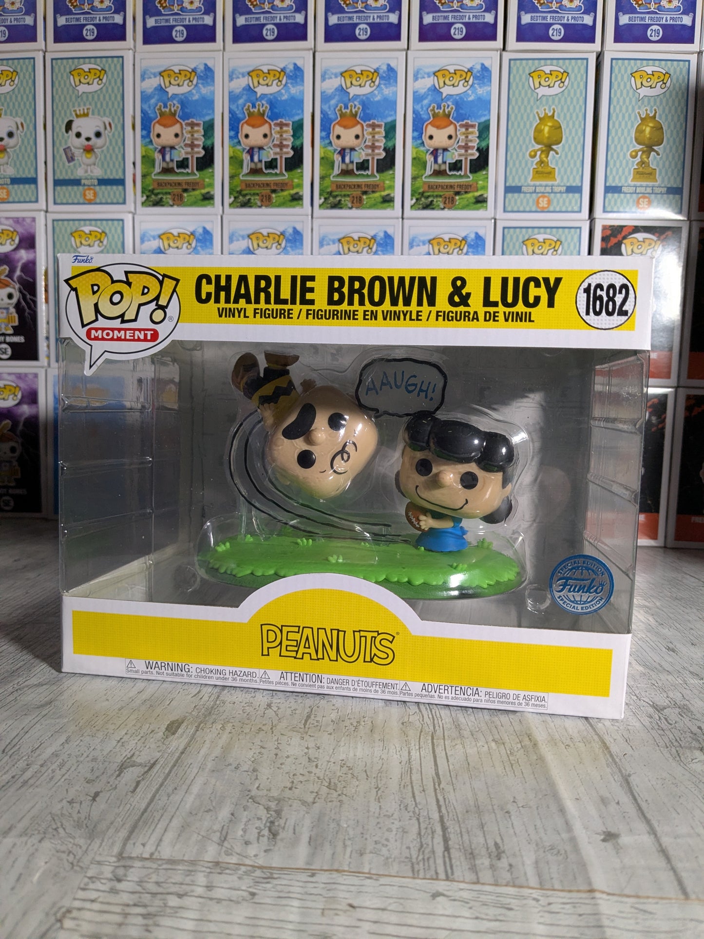 Funko pop Peanuts #1682 - Charlie Brown & Lucy