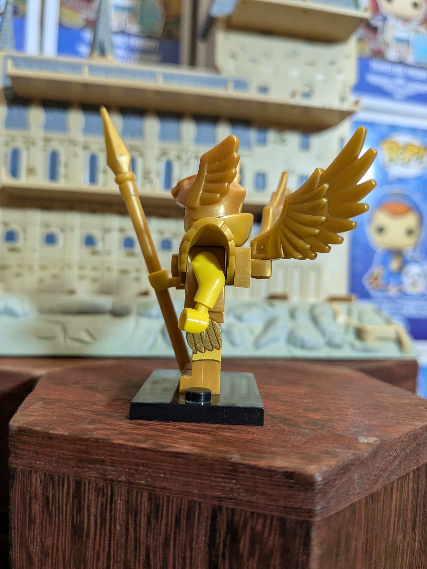 Lego Minifigures : Flying Warrior