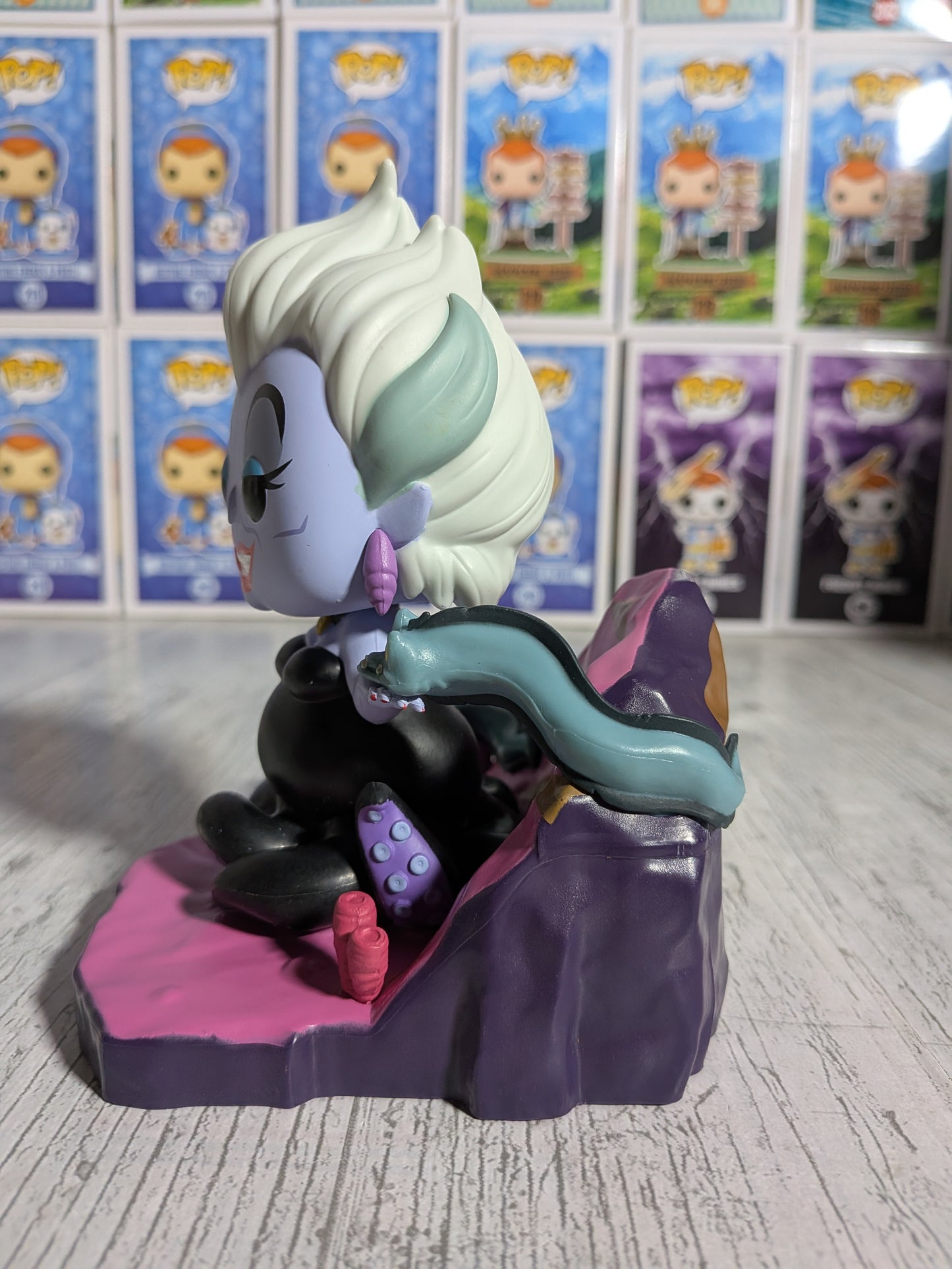 Funko Pop Disney #1208 - Ursula with Eels