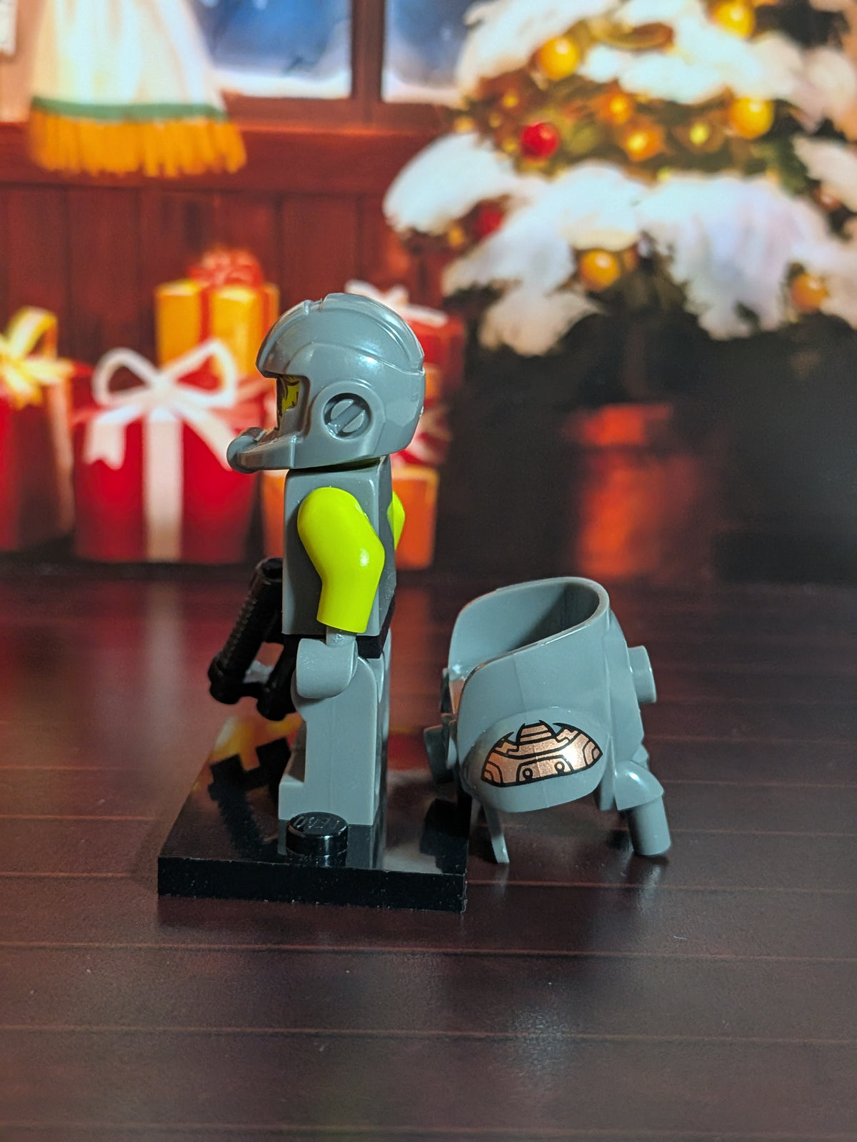 LEGO Minifigures - Alien Avenger
