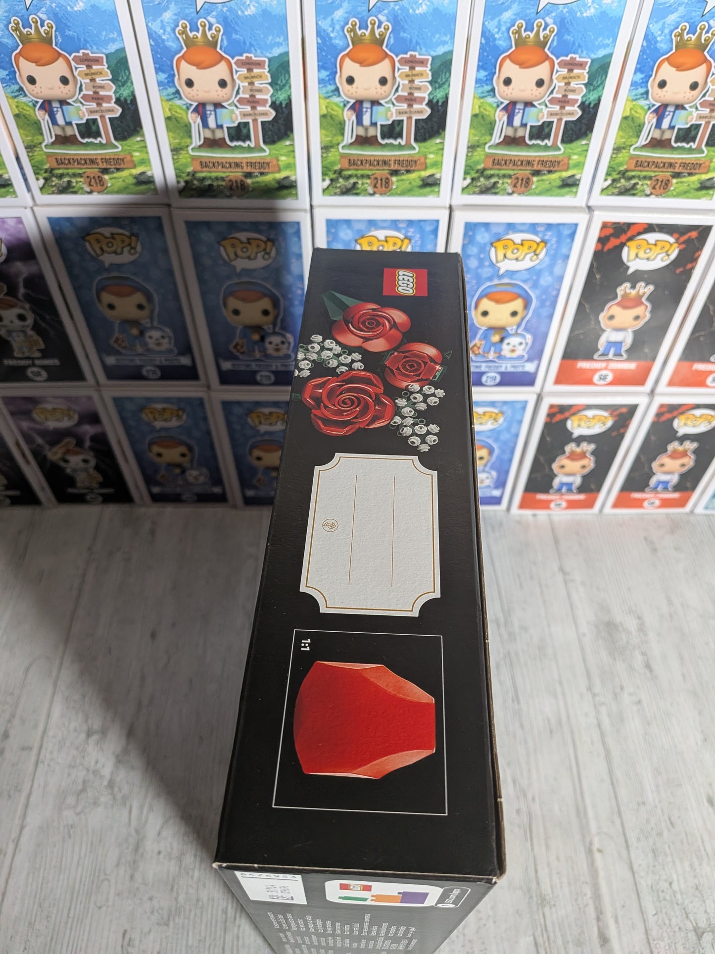 LEGO Icons #10328 – Rosenstrauß (Beschädigte Verpackung)
