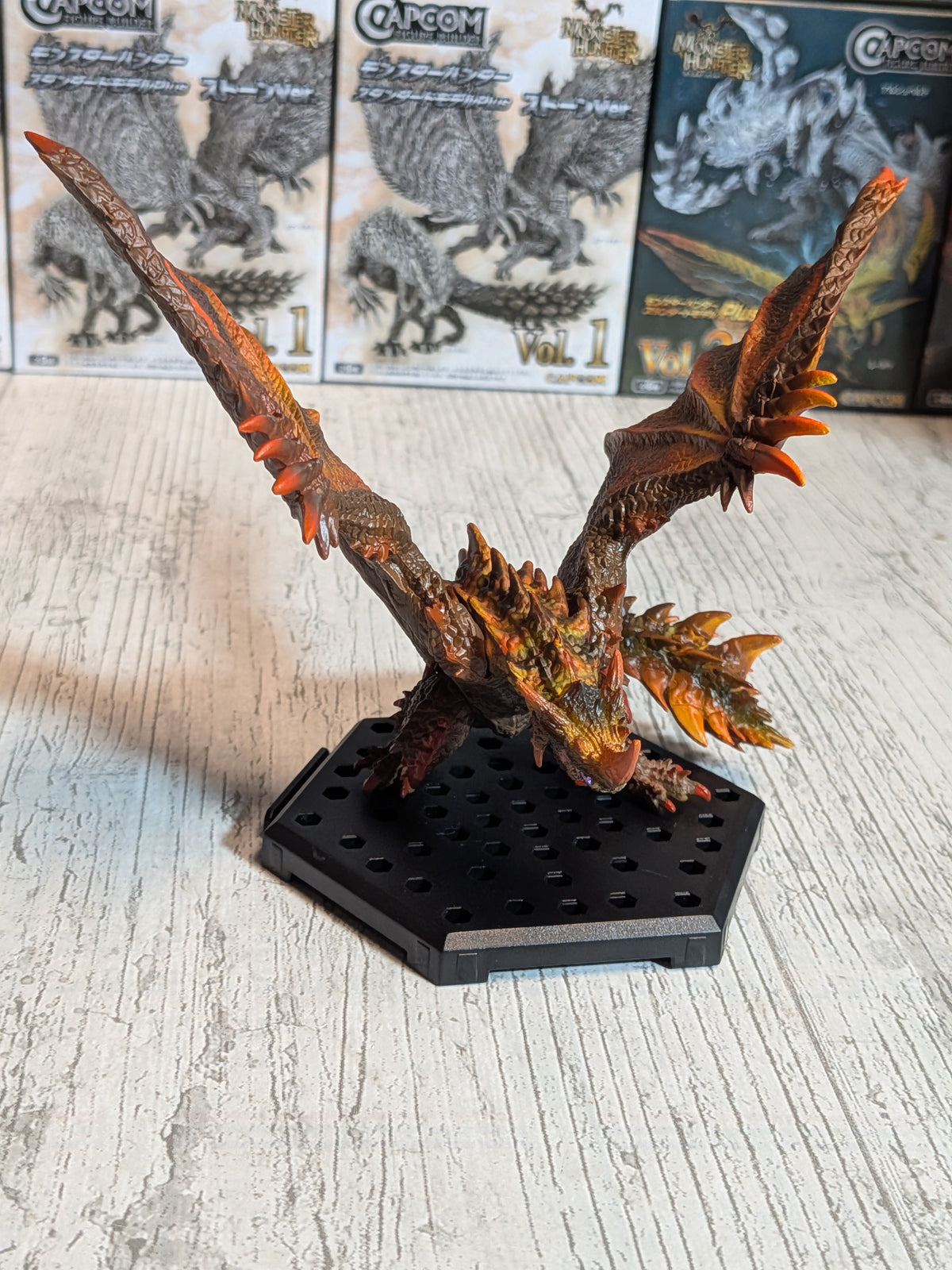 Capcom Figure Builder - CFB Vol. 26 - Monster Hunter Rise Sunbreak - Subspecies Espinas | Flaming Espinas - (~10cm)