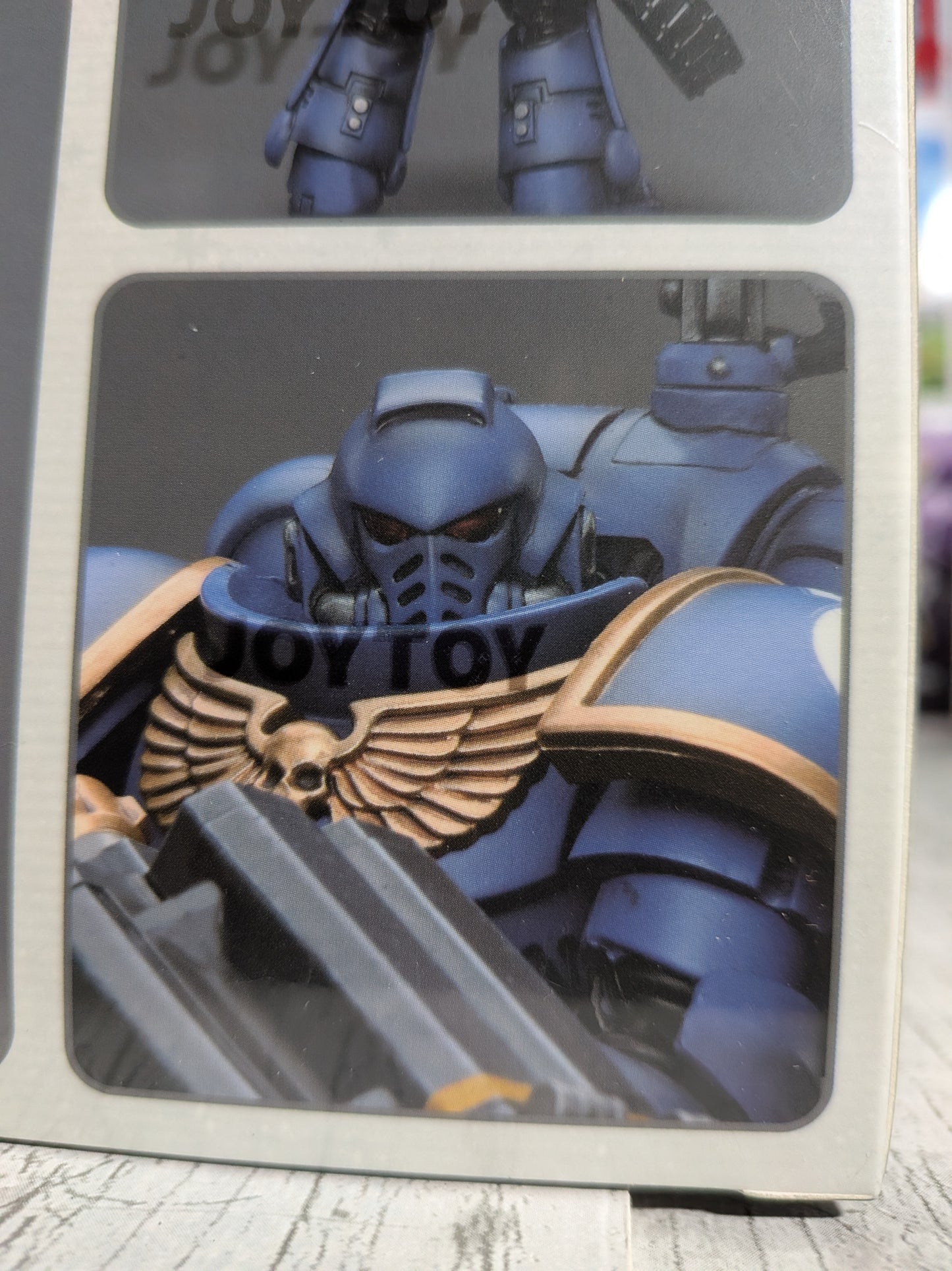 JoyToy Warhammer 40k - Ultramarines Desolation Marine mit Superfrag-Raketenwerfer (12,1cm)