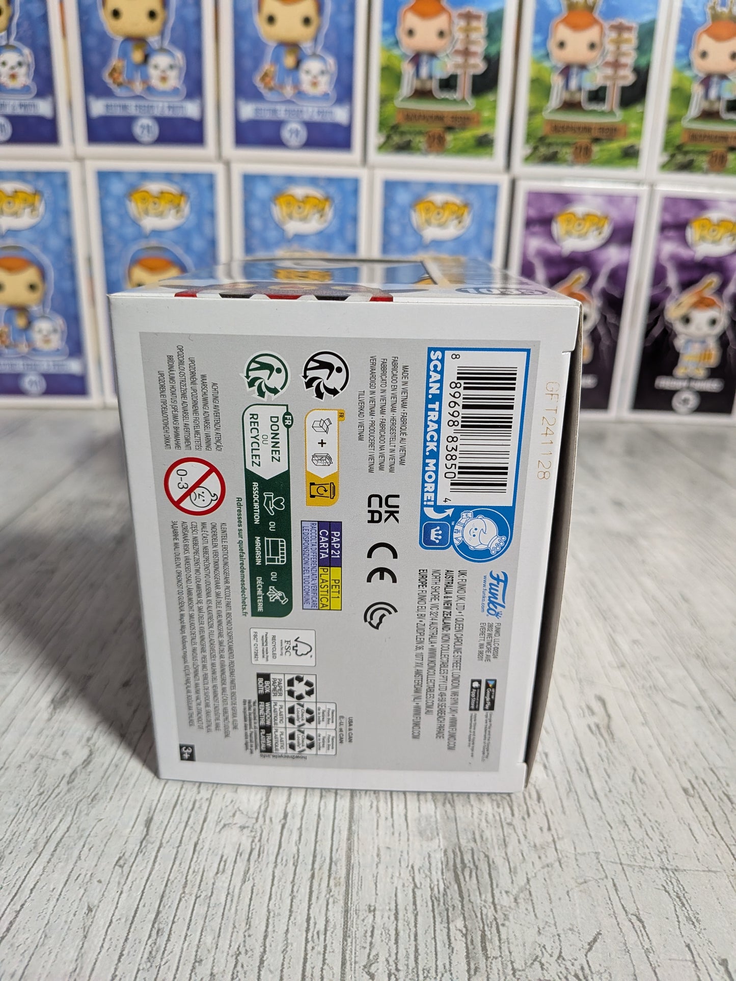 Funko pop Games #1055 - Treasure Hunter Knuckles