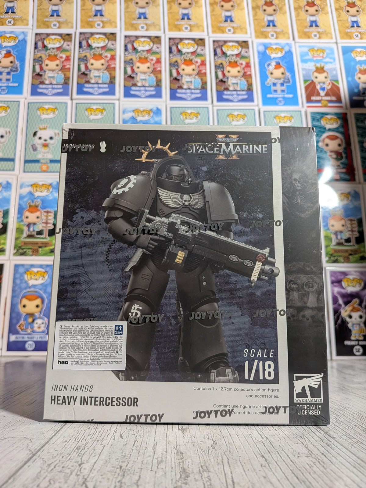 JoyToy Warhammer 40k: Space Marine 2 - Iron Hands Heavy Intercessor (12.7cm)