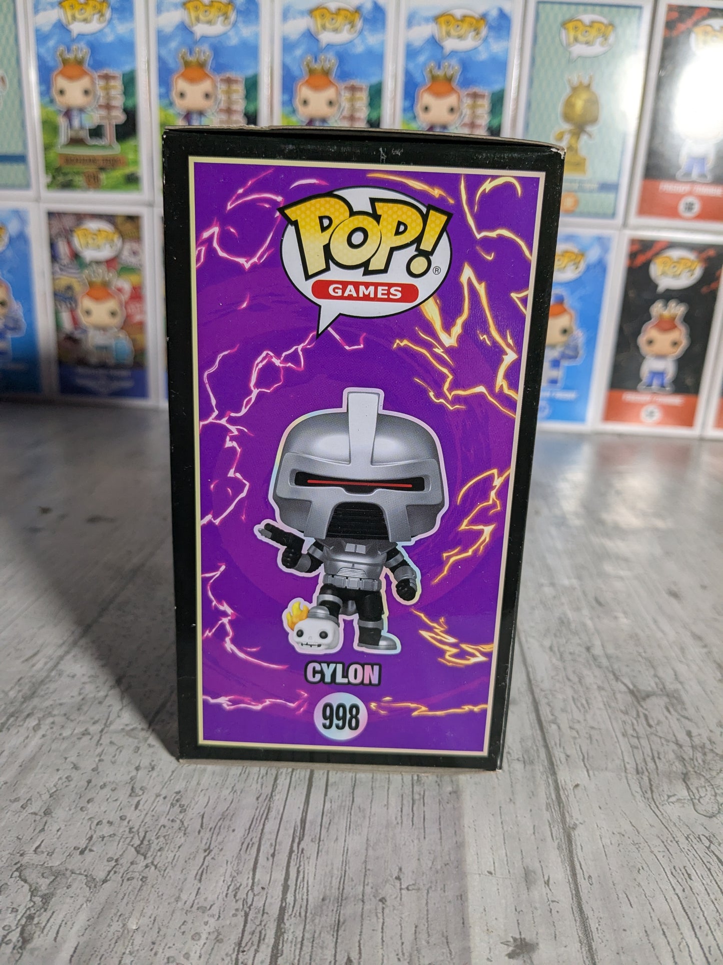 Funko pop 998 : Cylon (Chase)