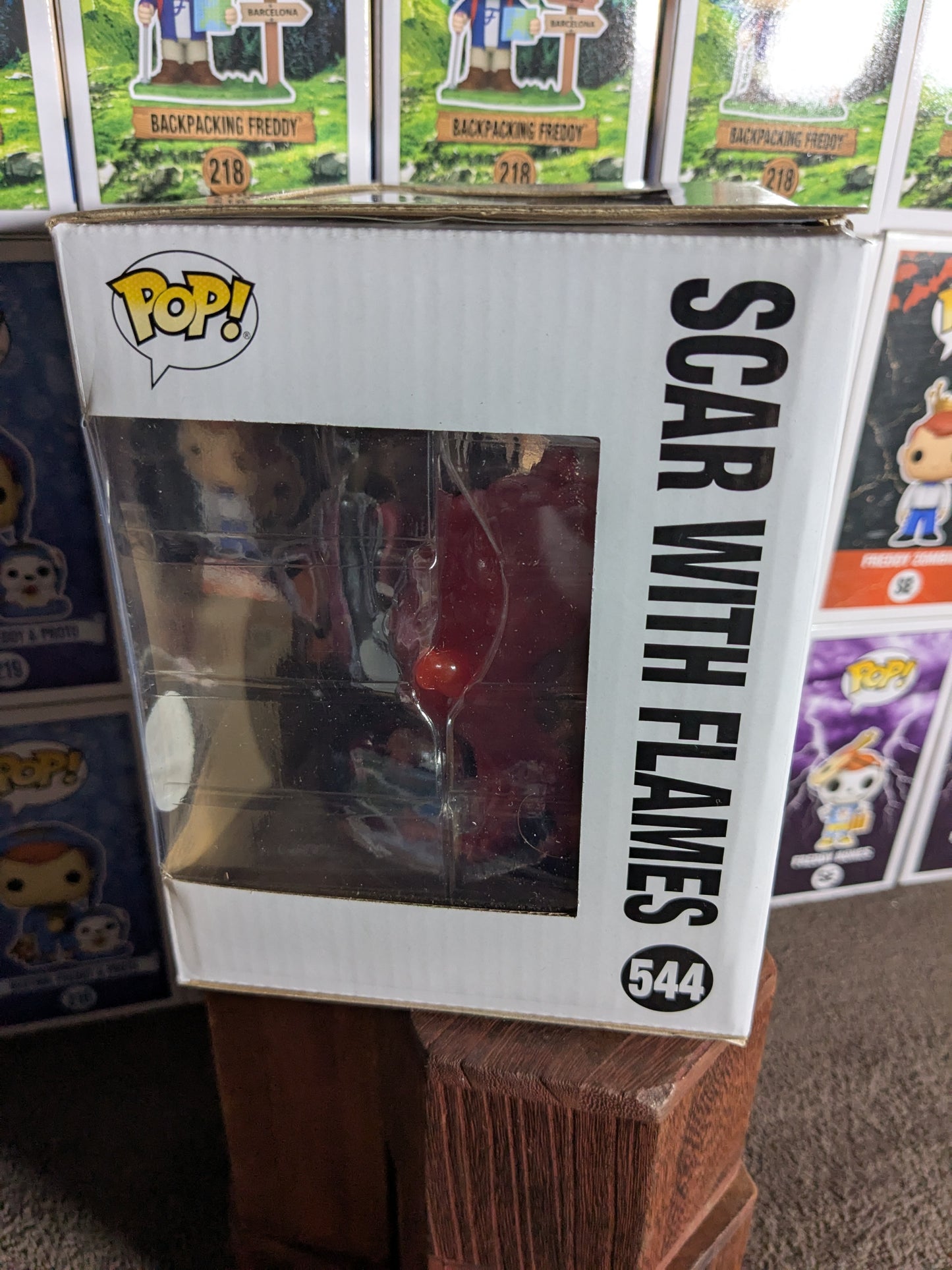 Funko pop 544 : Scar with Flames (Chase / Destroyed Box/ Plastic)