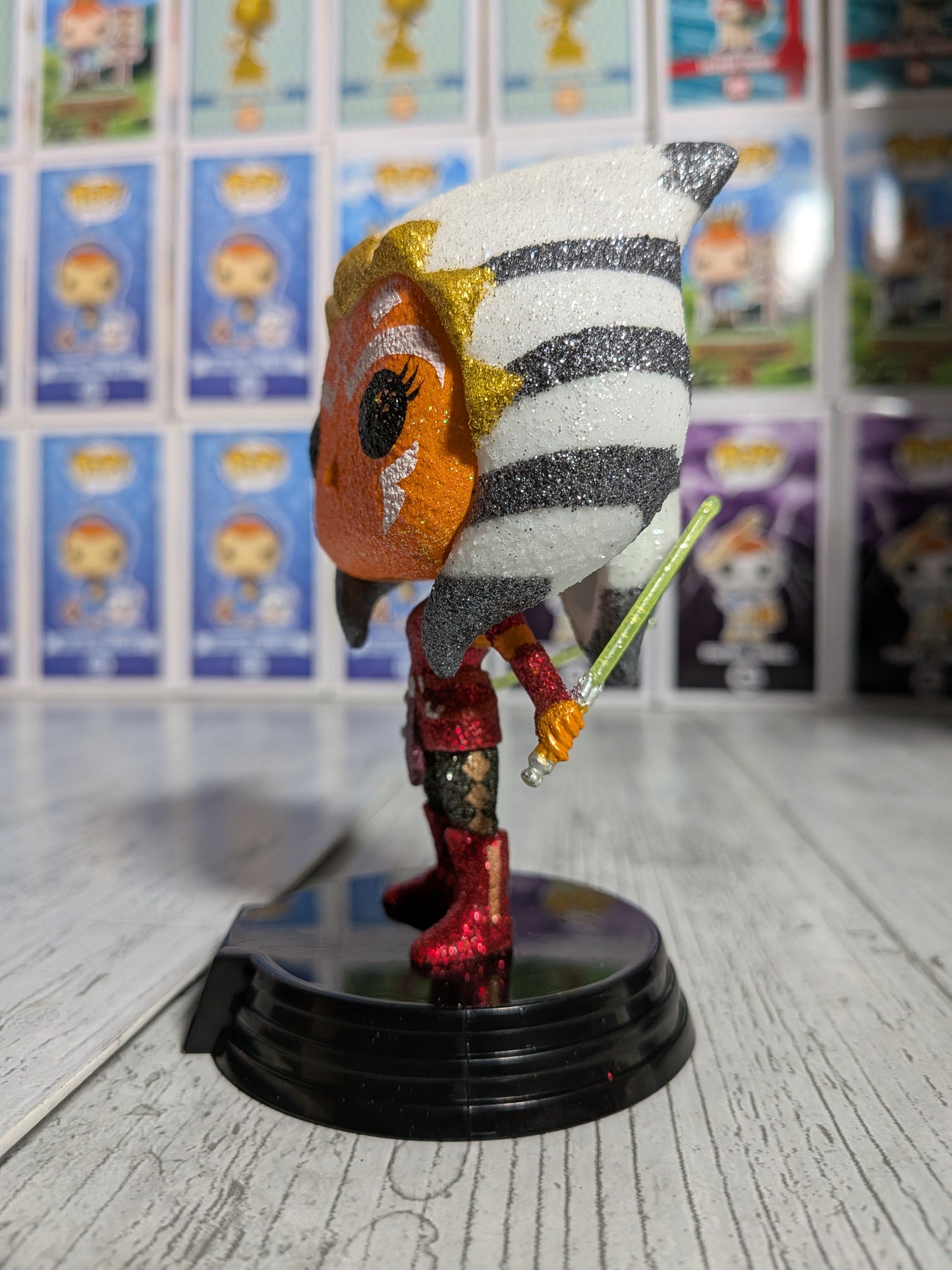 Funko Pop Star Wars #268 – Ahsoka Tano (Diamond/Geöffnet/Beschädigte Verpackung)