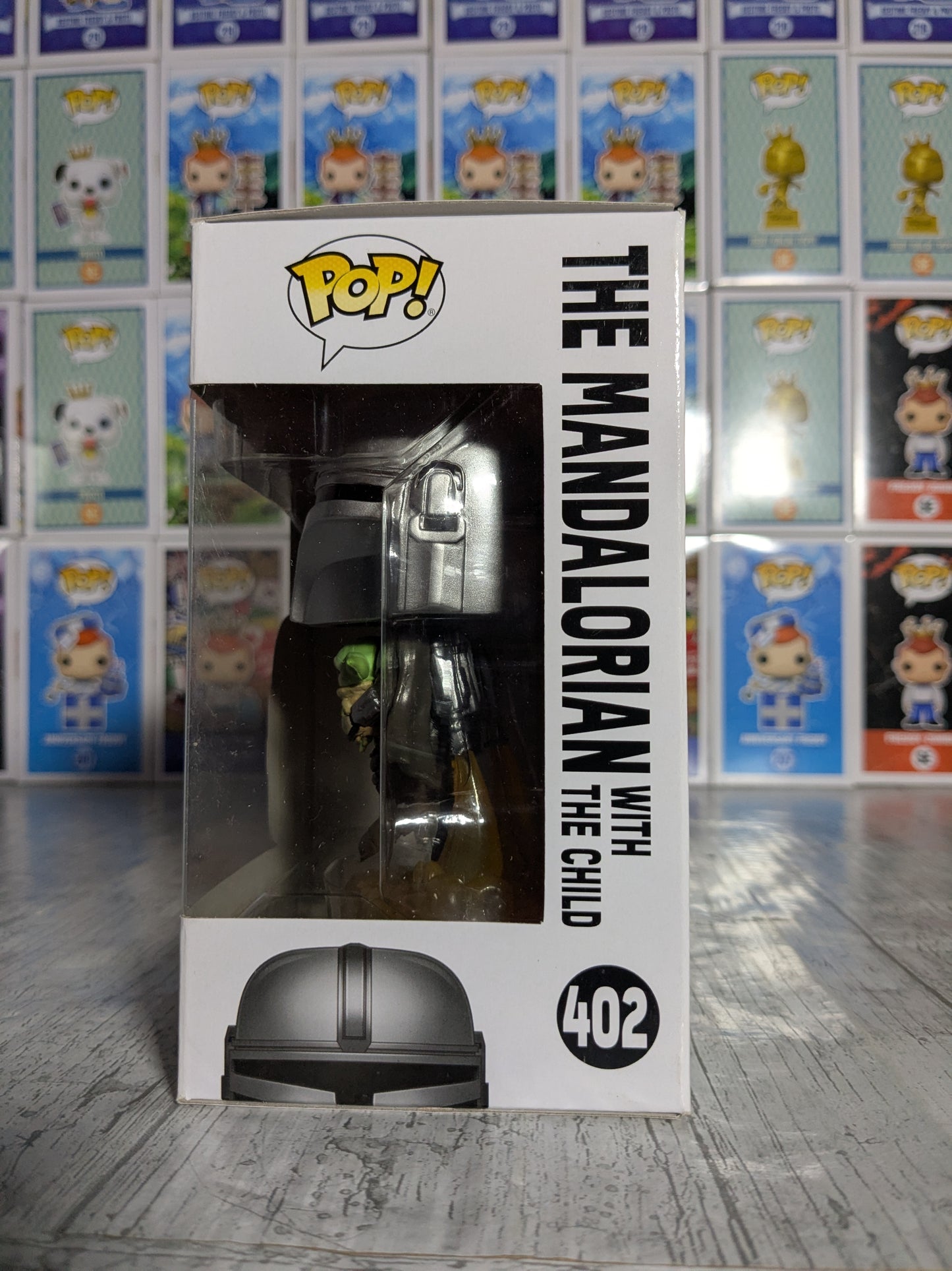 Funko pop 402 : The Mandalorian with the child