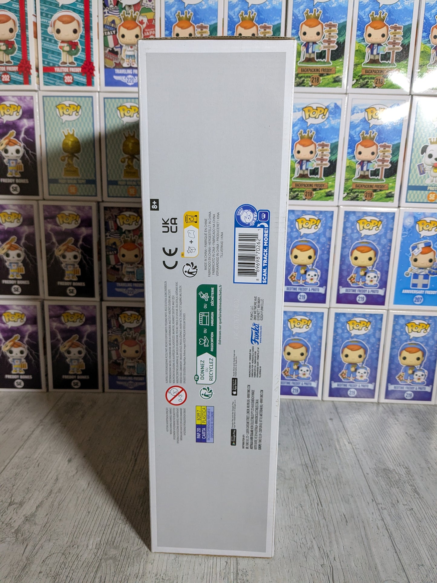 Funko pop Deluxe Marvel Studios Loki #06 - The Void (Damaged Box)