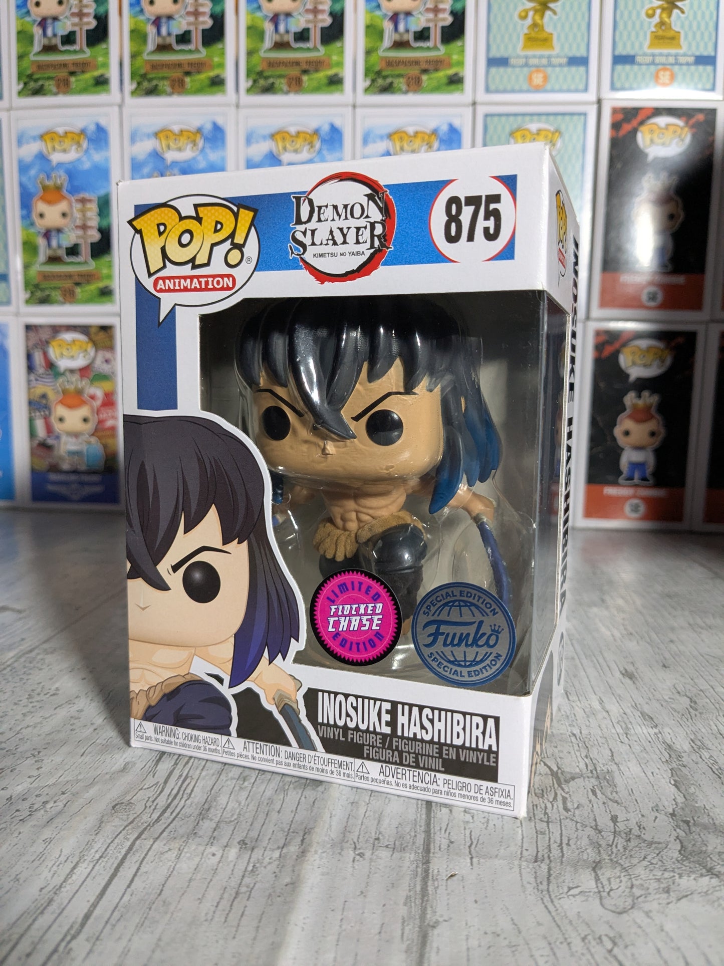 Funko pop 875 : Inosuke Hashibira (Flocked Chase/Damaged Box)