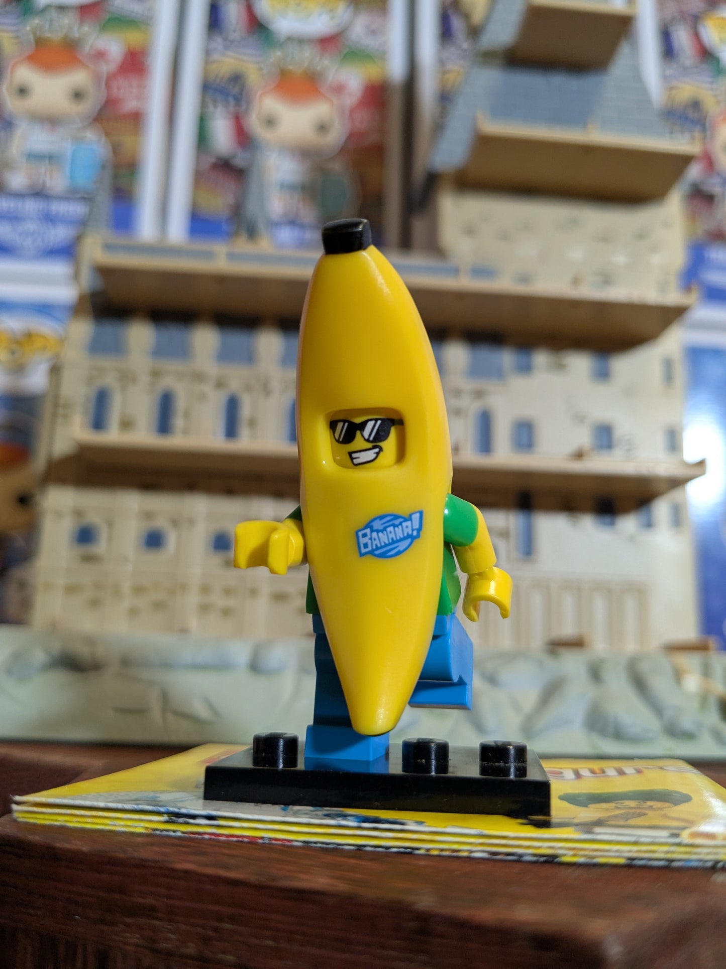 Lego Minifigures : Banana Guy