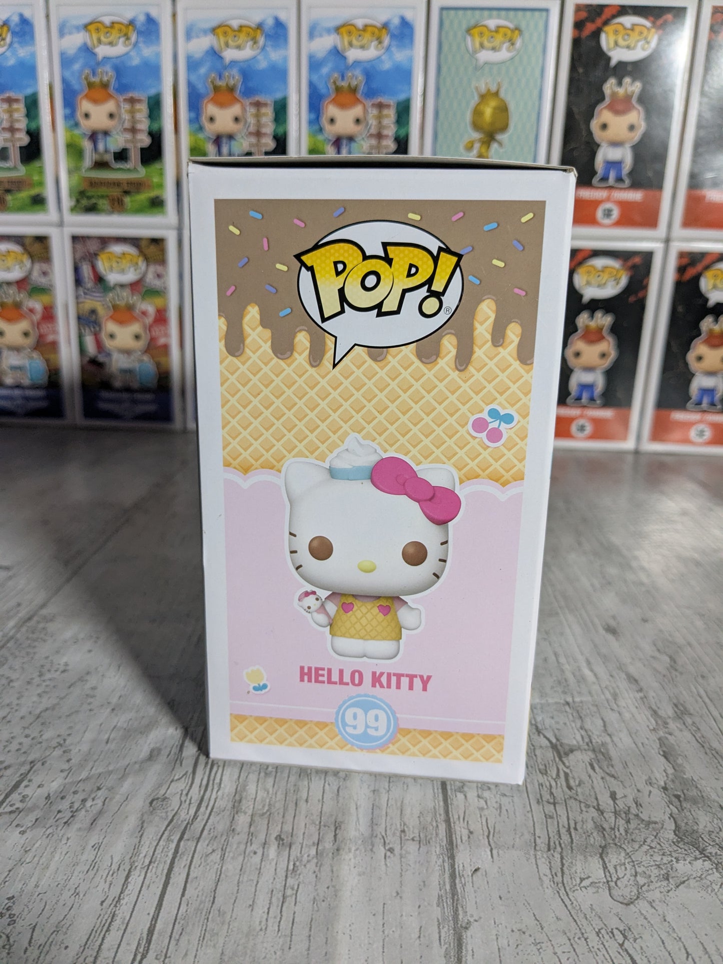 Funko pop 99 : Hello Kitty