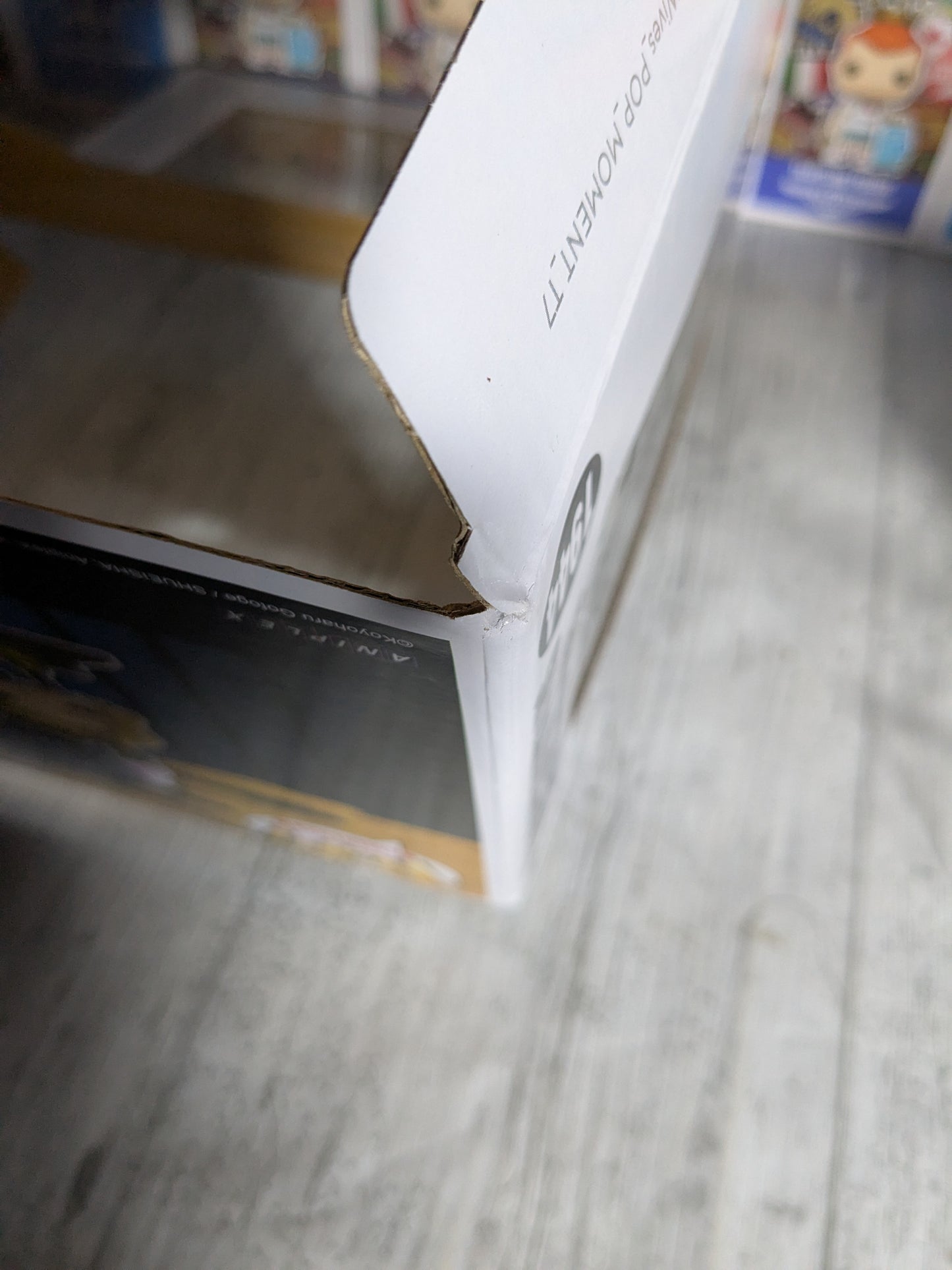 Funko pop Demon Slayer #1944 - Tengen with his Wives (SC2025/Opened/Damaged Box)