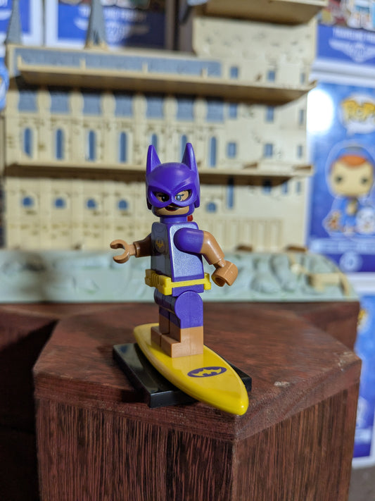 Lego Minifigures : Vacation Batgirl