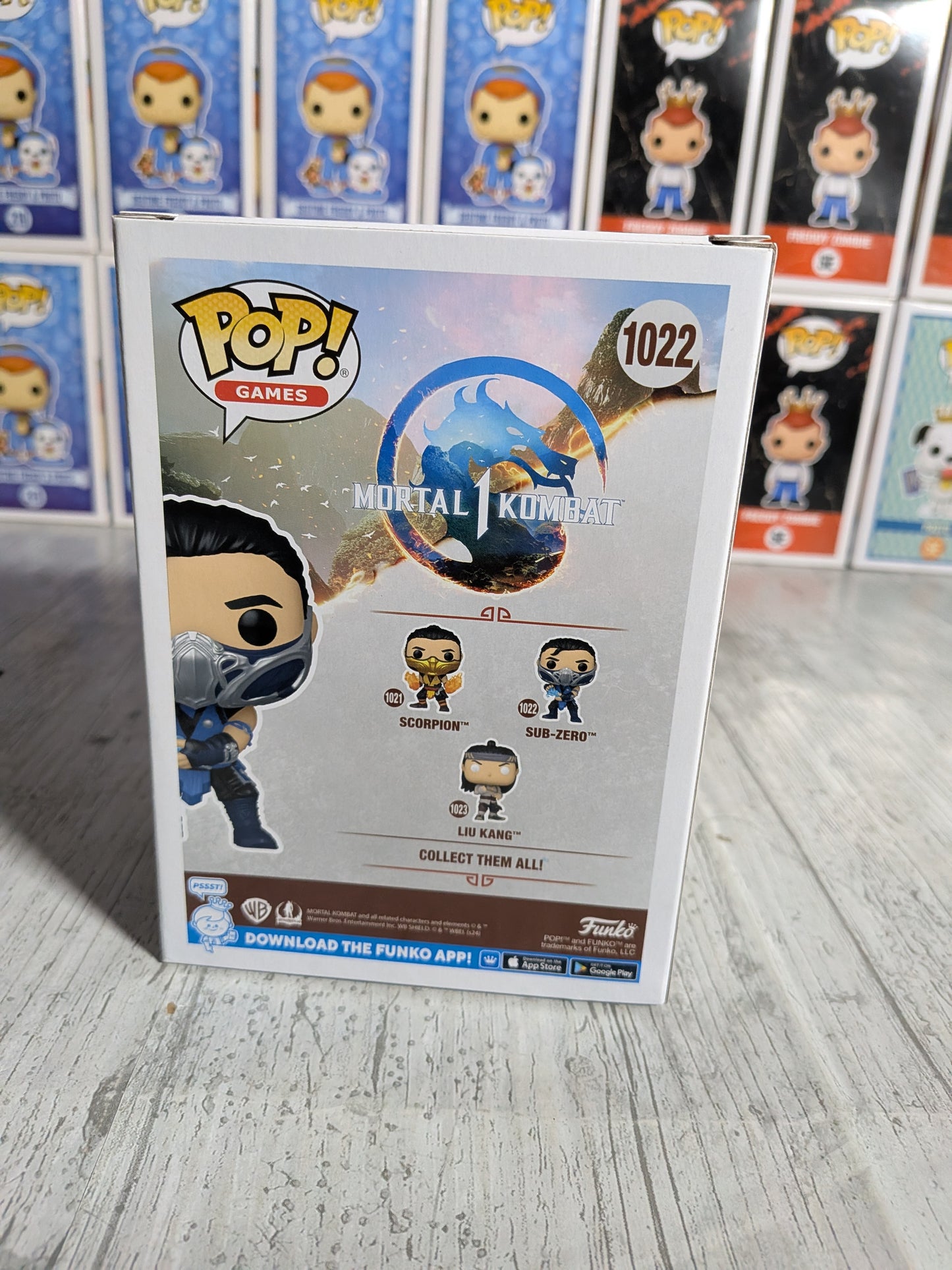 Funko Pop Games Mortal Kombat #1022 - Sub-Zero (Beschädigte Verpackung)